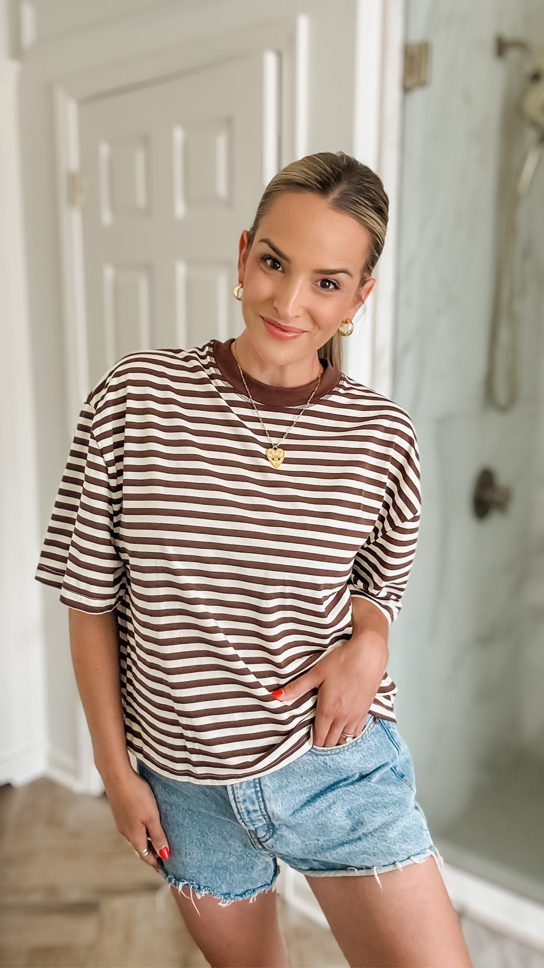 You know it’s a GOOD find, when you order two of the same thing!! 🙌 This oversized summer tee has my heart, and boy is it comfy and easy to style, too!!

#LTKdayinmylife #LTKootd #LTKmomlife