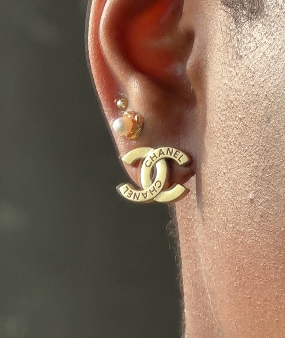 Chanel CC Earring 

#LTKstyletip #LTKFind #LTKunder50
