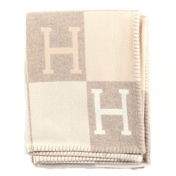 HERMES

Wool Cashmere Avalon III Blanket Coco Camomille | Fashionphile