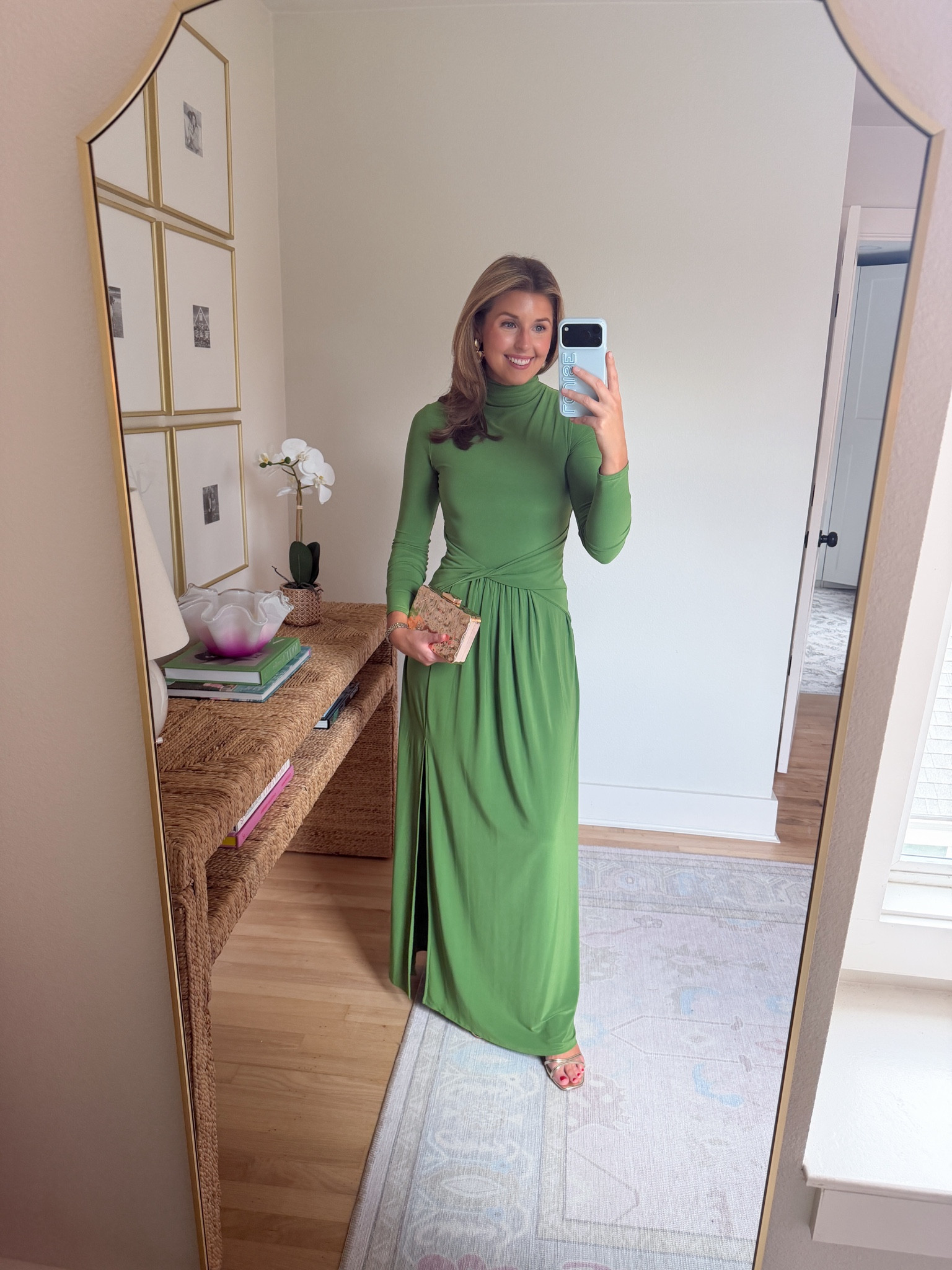 Green dress for a wedding guest look! Wearing a 4
