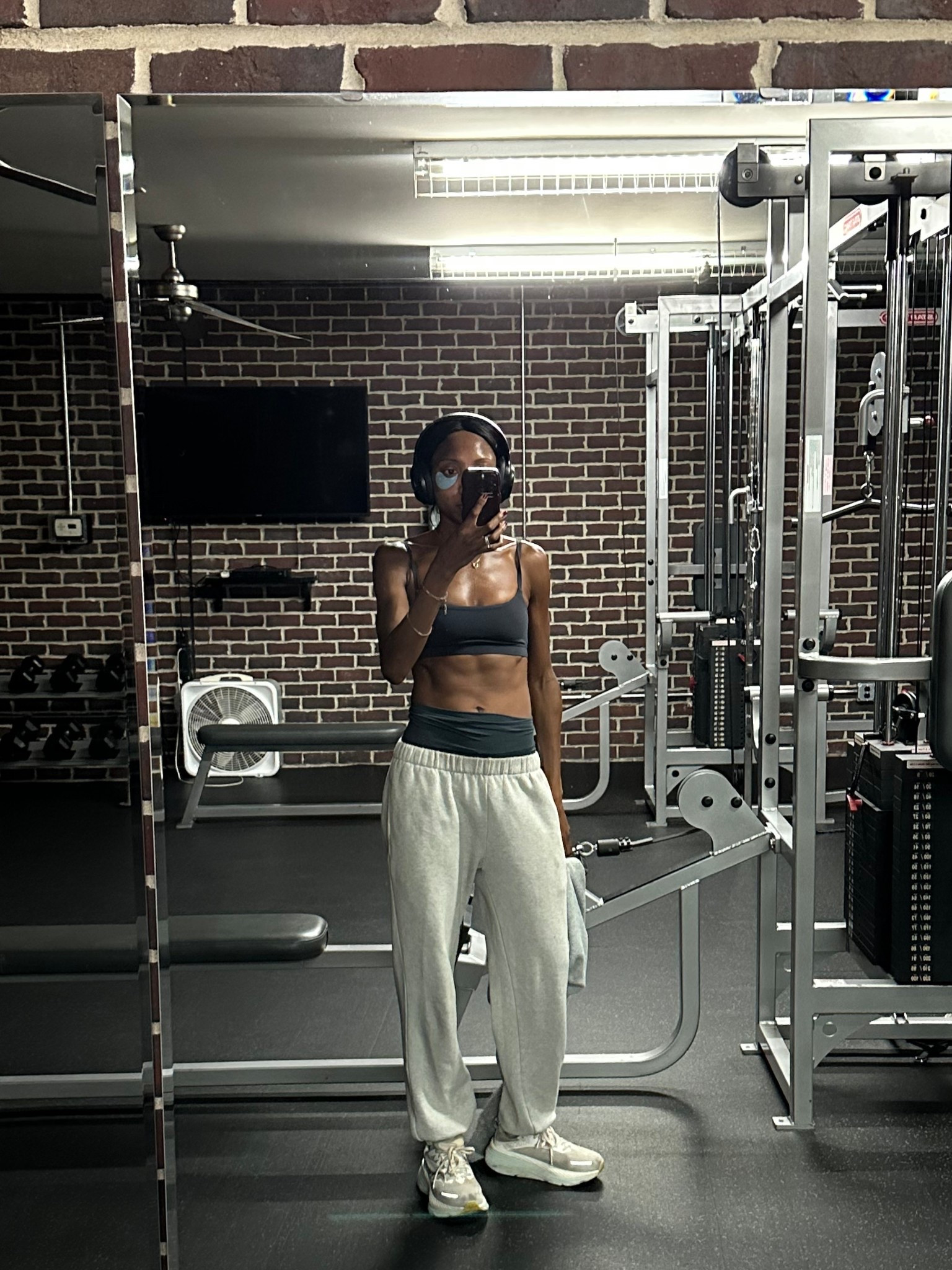 CRZ butterluxe grey Melanie 🩶 
Xxs in sports bra
Xs in shorts 
Small in sweats