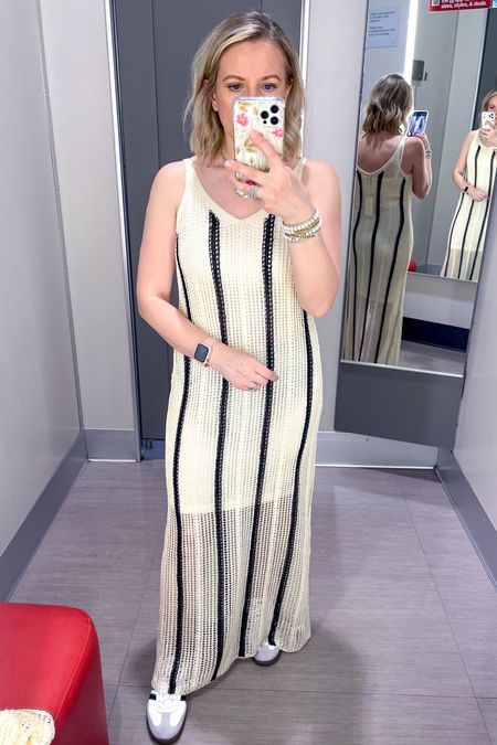 New sundress from Target. So cute, but a little bit see through. It would be more appropriate for beach as a coverup. Wearing Xs, you can size up. 



Maxi dress, maxi sundress, target style, target fashion, summer dress, summer outfit 

#LTKswim #LTKfindsunder50 #LTKSeasonal