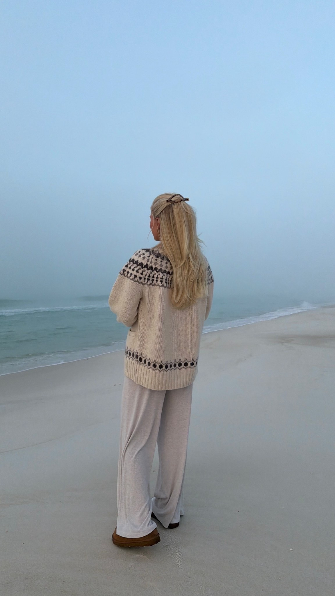 Wearing a small in sweater and pants, medium in tee, shoes are tts! #kathleenpost

Winter lounge wear, winter beach lounge wear, fair isle sweater


#LTKdayinmylife #LTKTravel #LTKSeasonal