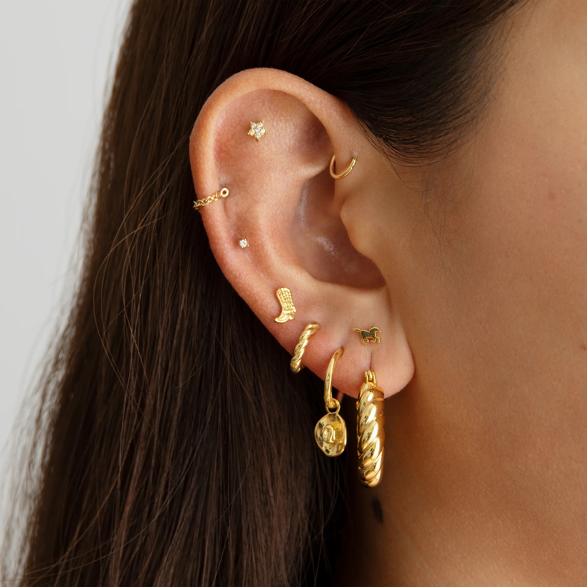 Medium French Twist Hoop | Studs