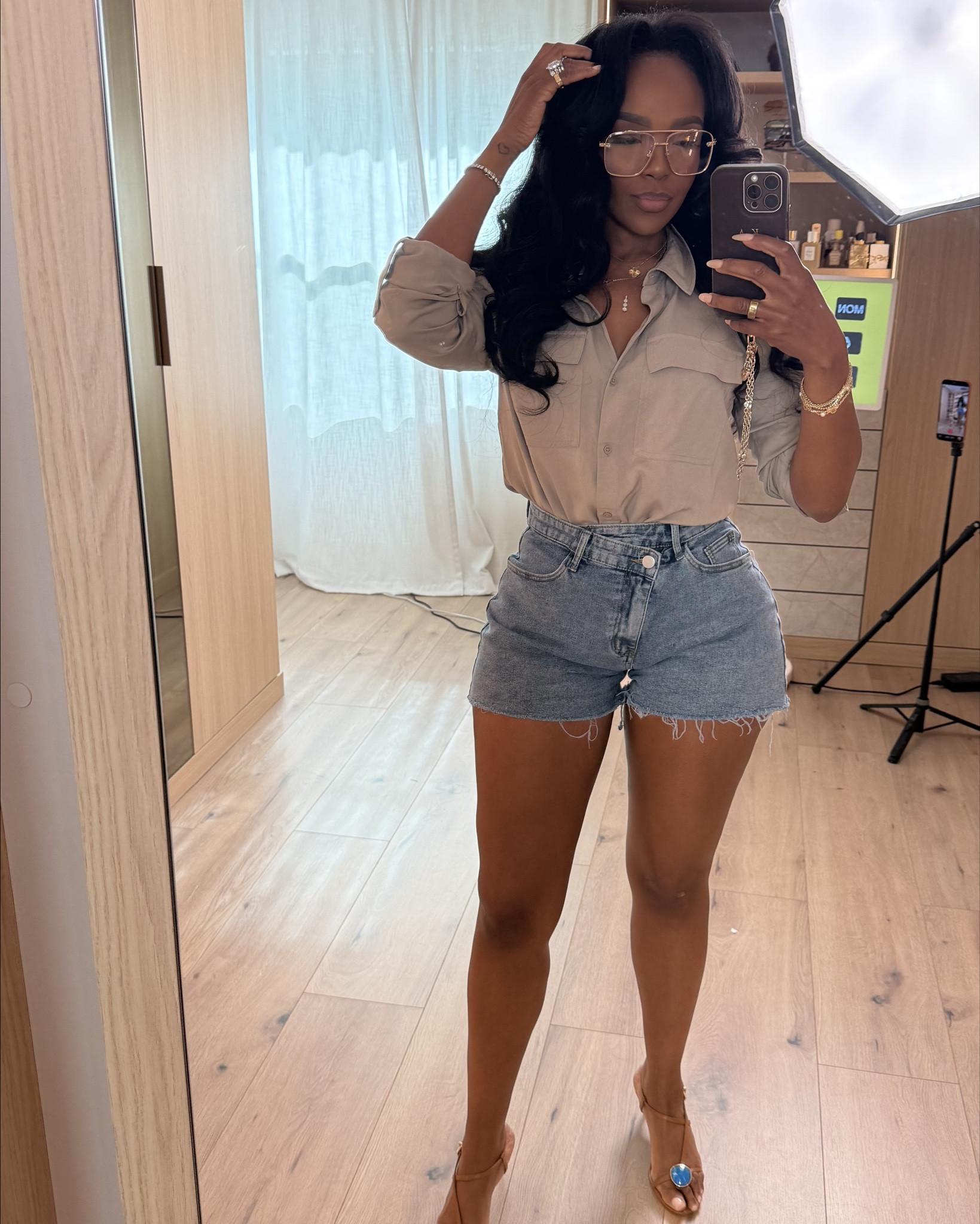 Scroll to shop this elevated casual look 🤍

A lightweight button-down styled with denim shorts gives you that effortless, put-together vibe—this is one of those easy outfits you’ll keep reaching for, so your cost per wear drops with every repeat.

Perfect for casual days, brunch, vacations, or running errands in style.

📏 Measurements: 5’4”, 140 lbs, 34D bust, 27” waist, 40” hips

Follow me on Instagram and YouTube @kirasfashionfinds

#LTKPetite #LTKootd #LTKgrwm