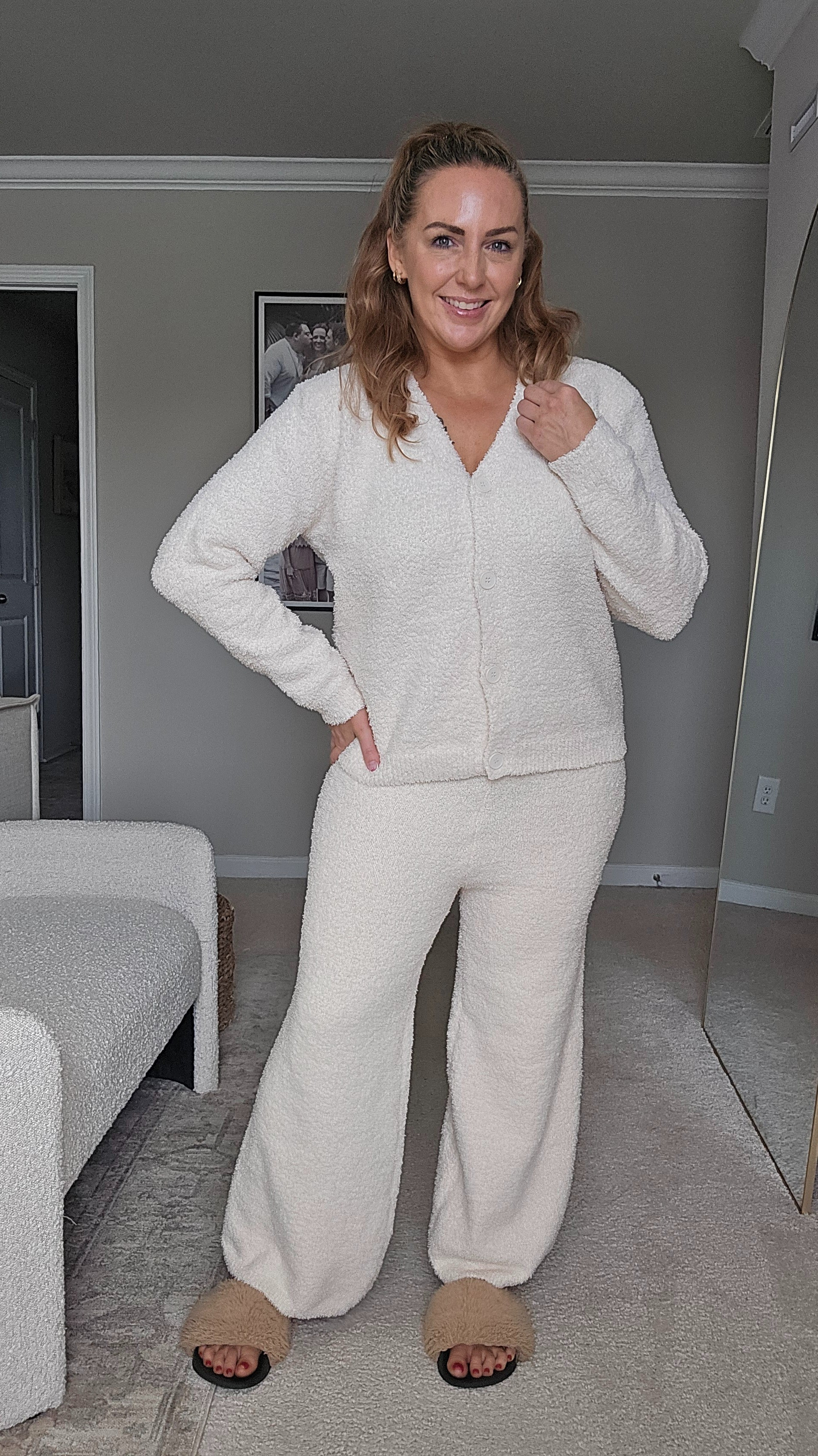 The coziest fuzzy set ever — perfect for cabin days, travel, and lounging in total comfort.#ANRABESS #AmazonFashion #CozyLoungewear #AmazonFinds

#LTKGiftGuide #LTKOver40 #LTKFindsUnder50