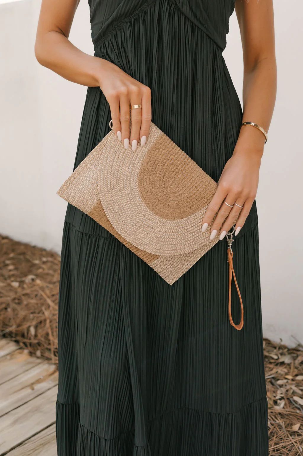 Taupe Two Tone Straw Clutch | Magnolia Boutique