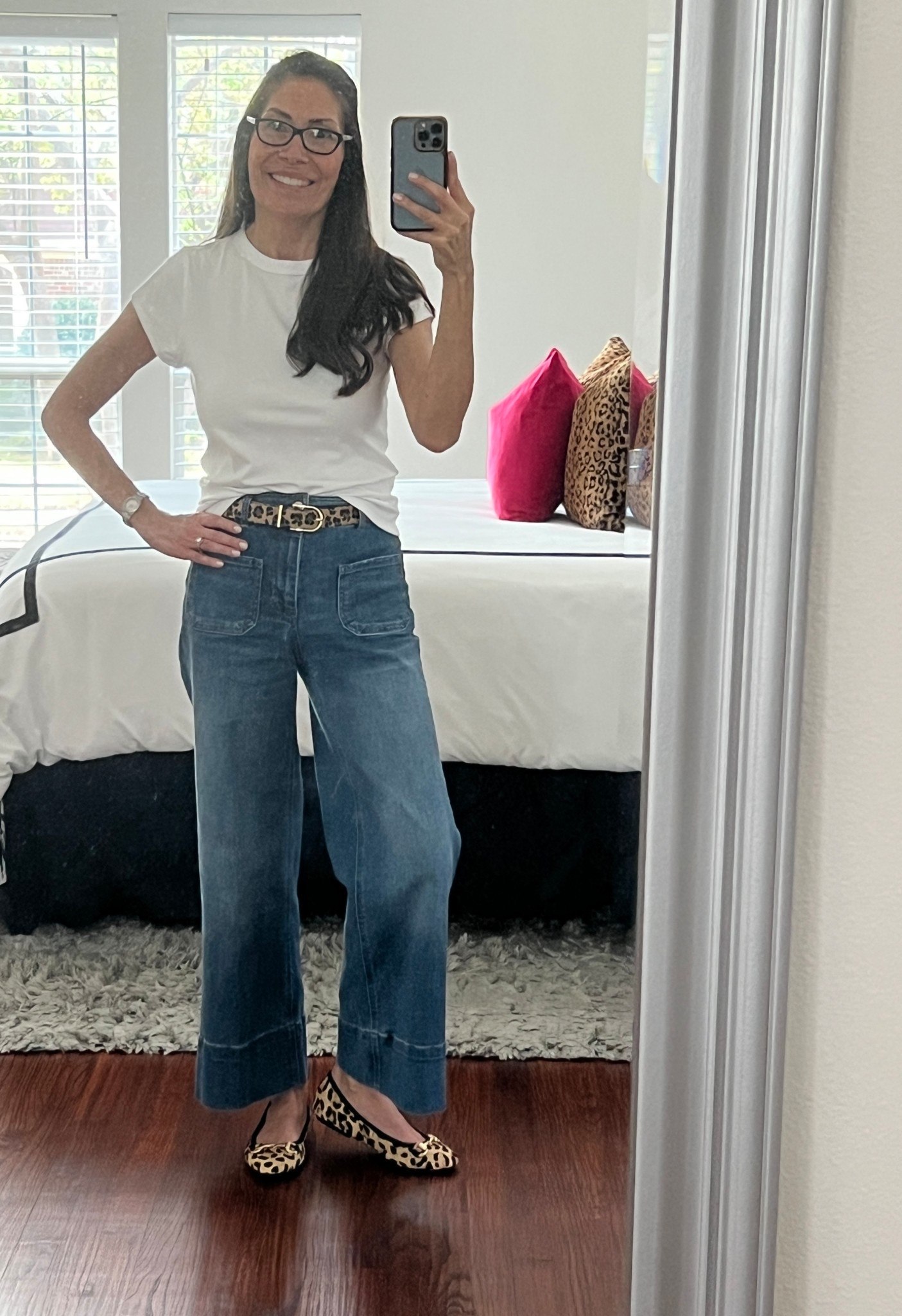 Casual outfit
Early spring or fall
Wide leg cropped jeans with a simple, white tee and leopard accents 

BellaGrey Designs 
Casual jean outfit 
Classic white tee and jeans 
Leopard belt
Leopard shoes

#LTKShoeCrush #LTKStyleTip
