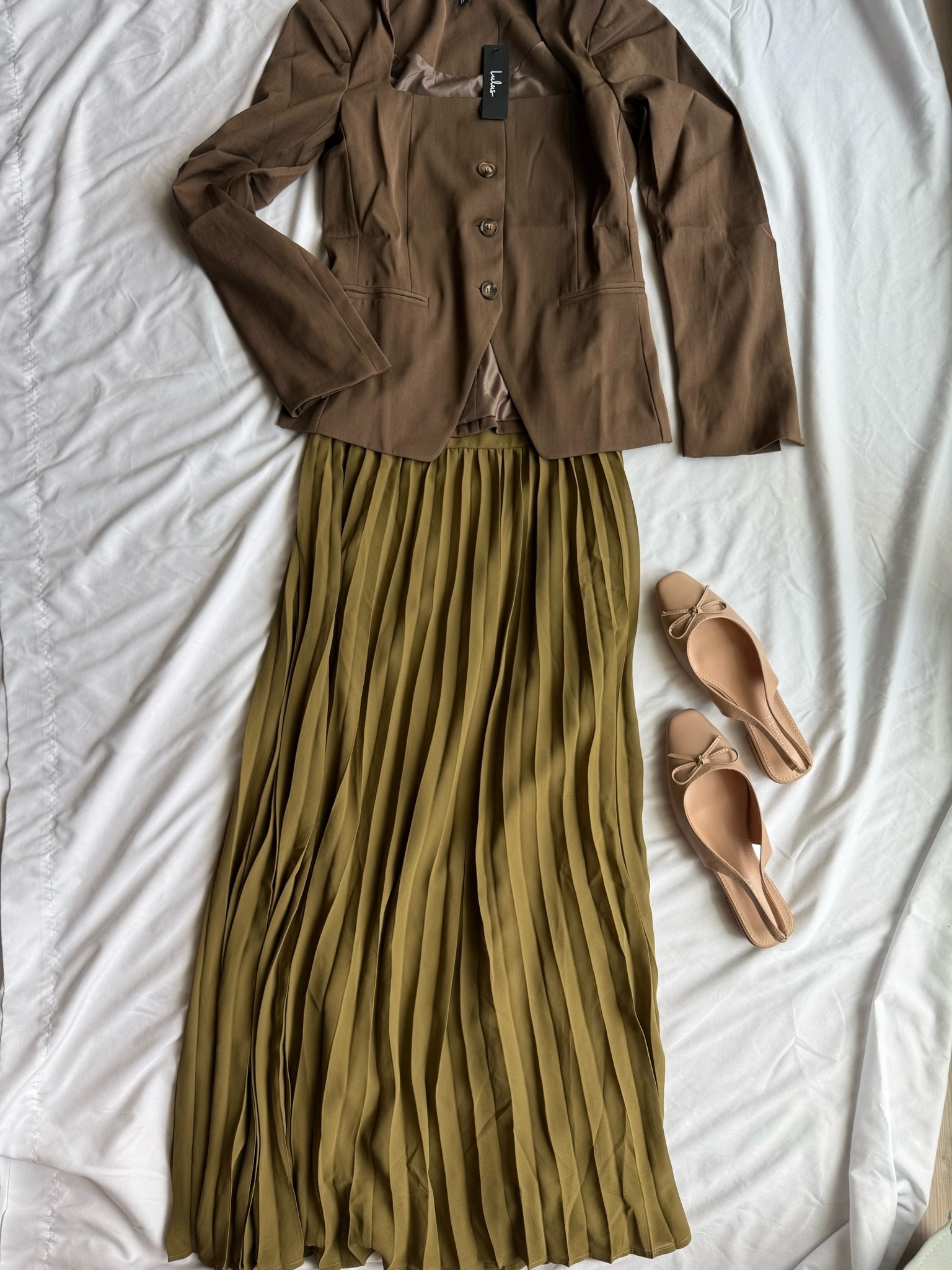 Chic work outfit ideas @Lulus

#LTKootd #LTKSeasonal #LTKWorkwear