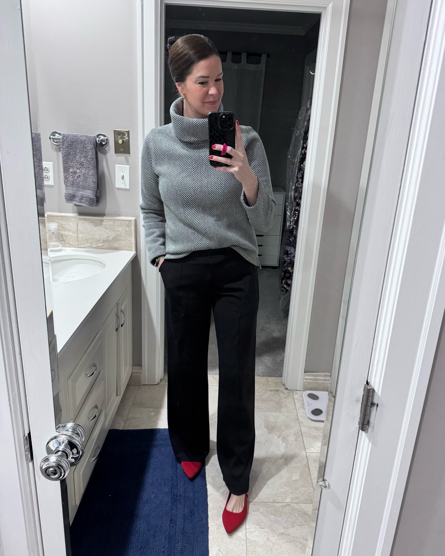 These wide leg pants have become go-to for clinic! Like yoga pants but professional 😂👍🏼 Wearing a Medium Tall 

#LTKFindsUnder50 #LTKWorkwear #LTKStyleTip