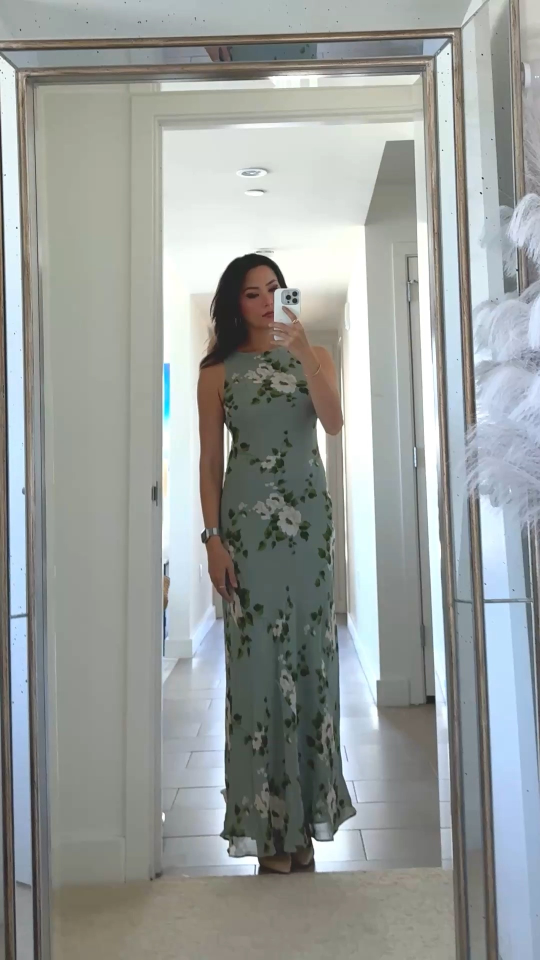 Beautiful elegant and conservative spring maxi dress - size 4

Floral dress, spring outfits 2026

#LTKSeasonal #LTKootd