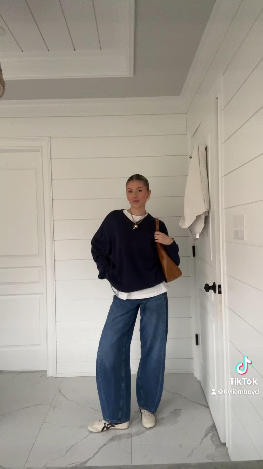 sweater is thrifted sorry:((( 
jeans: size 25
shoes are onitsuka tigers
