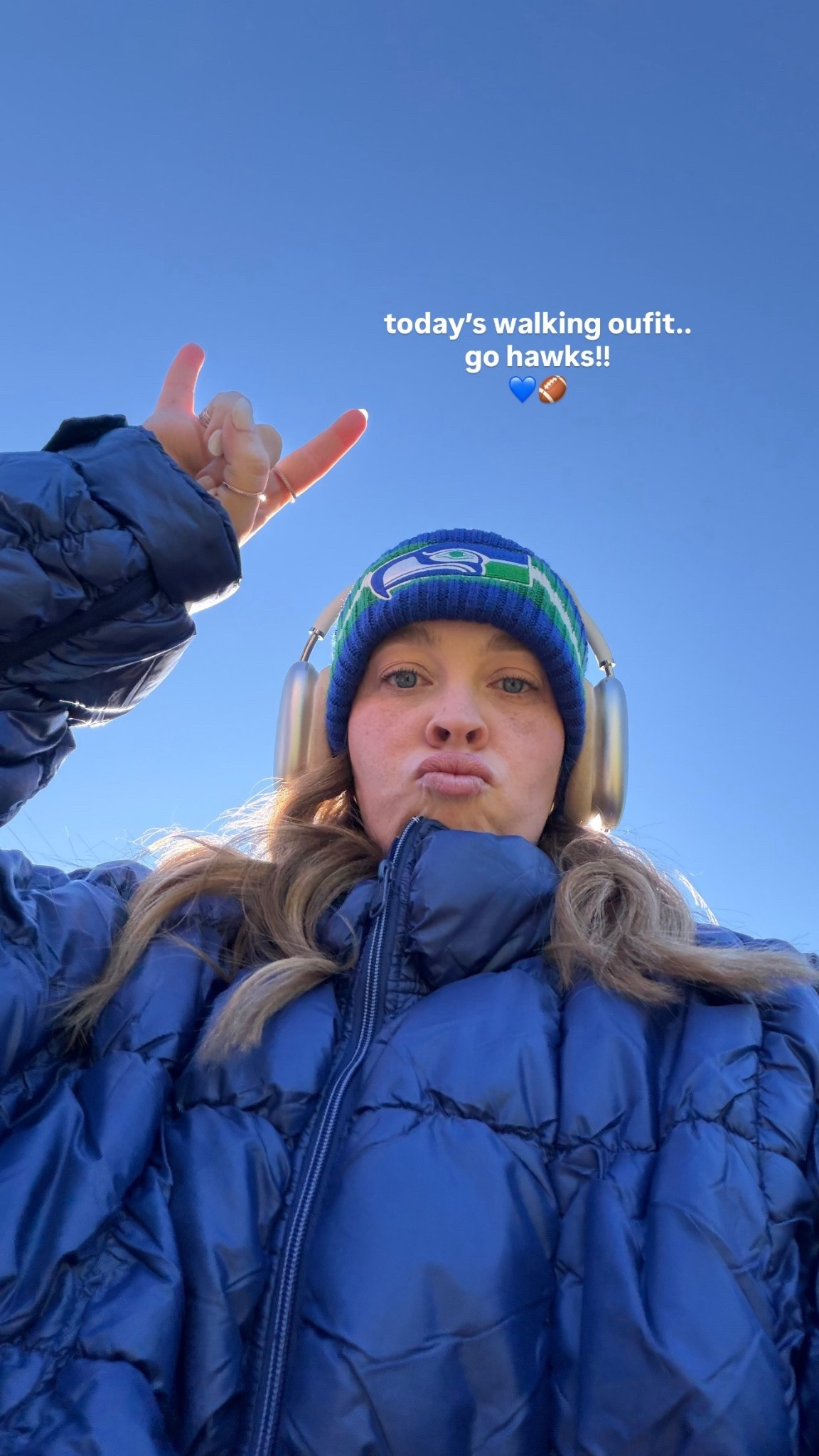 Winter Outdoor Walk Outfit 💙💚👟 Wearing a size large jacket 

Size 10 | M/L | 5’3"

#LTKActive #LTKMidsize #LTKfitnessgoals