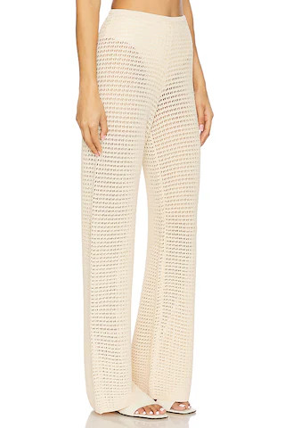 Email Address
            
                
                enter a valid email address | Revolve Clothing (Global)