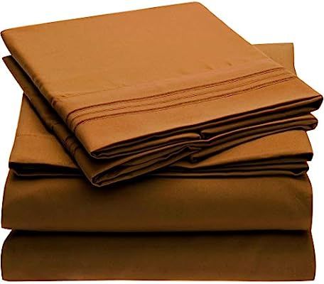 Mellanni Bed Sheet Set - Brushed Microfiber 1800 Bedding - Wrinkle, Fade, Stain Resistant - 4 Pie... | Amazon (US)