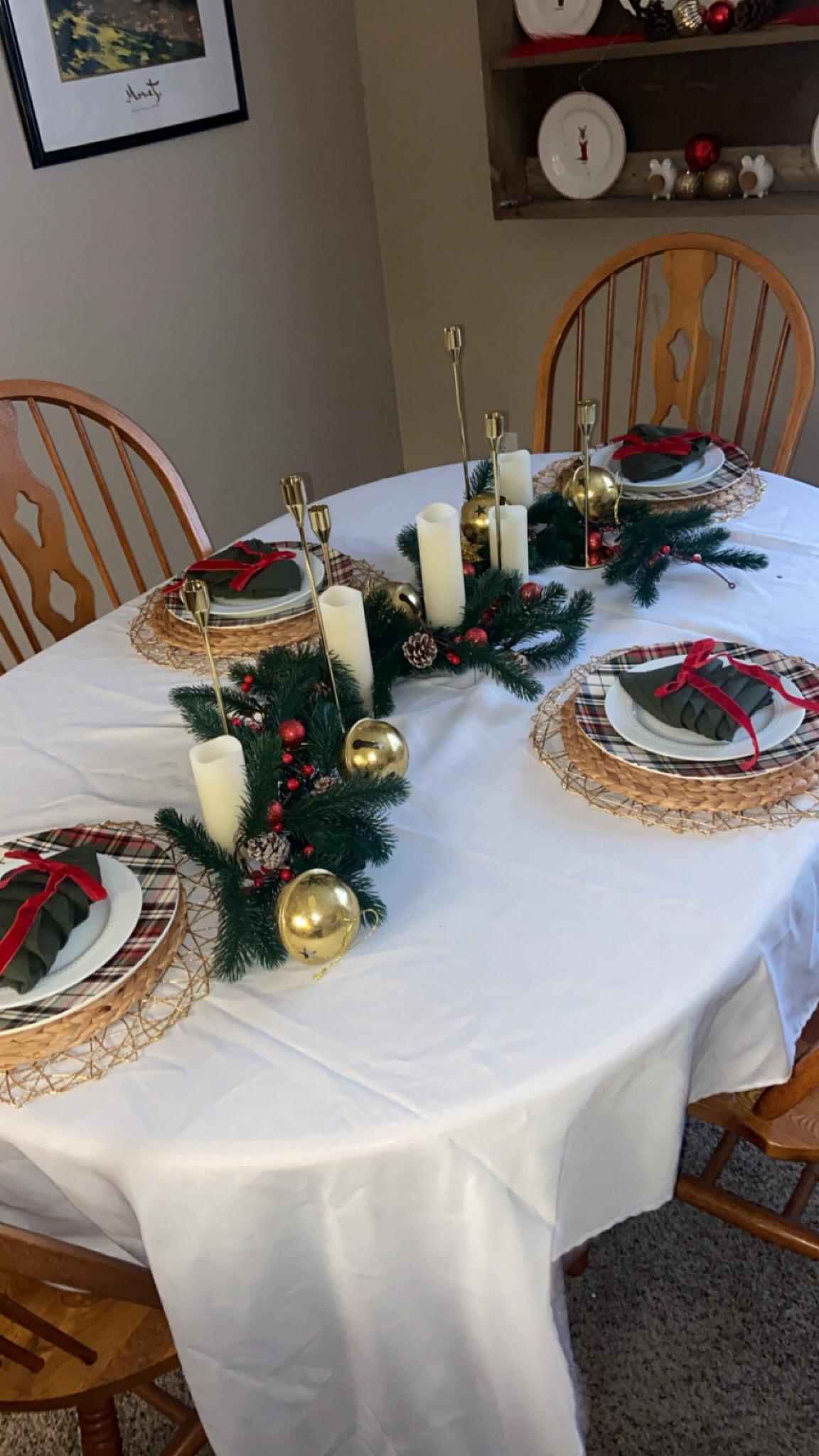 Christmas Dining Room Decor 

#LTKHoliday #LTKFindsUnder100 #LTKHome