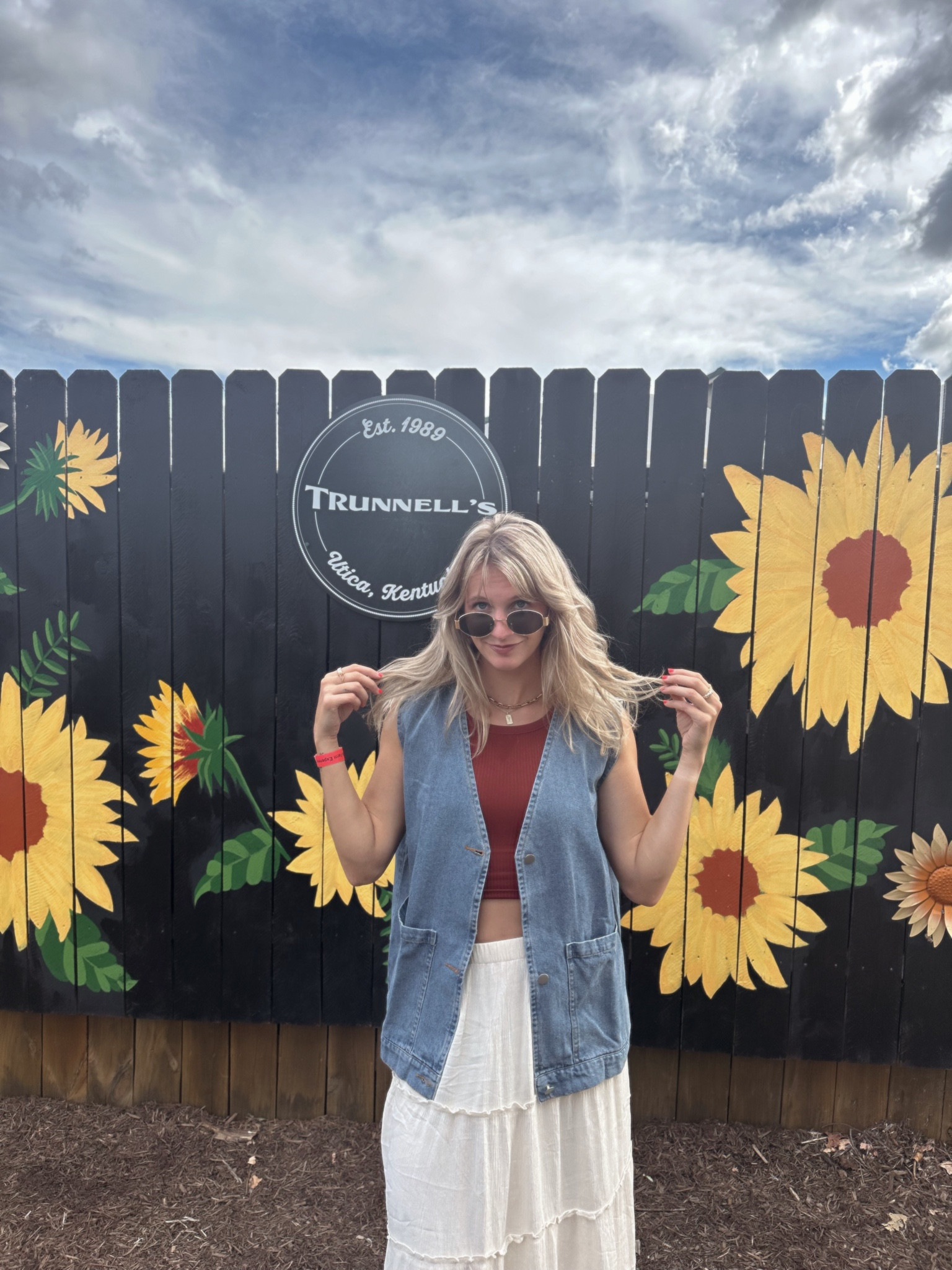 A layerer’s DREAM 😘 #fallfashion #fallsummertransitionoutfit