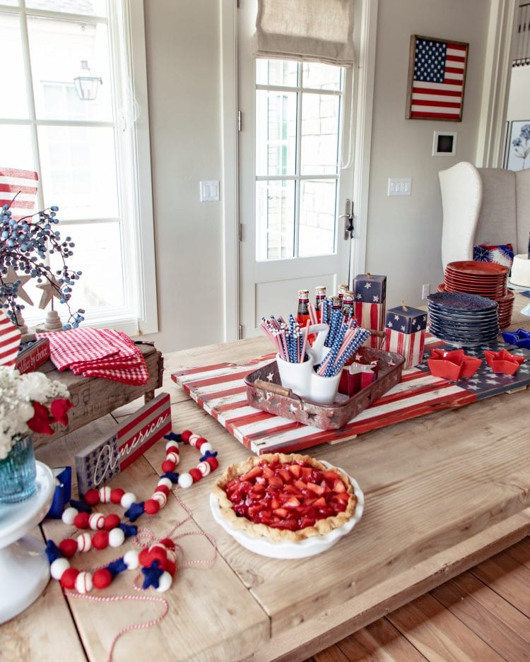 Patriotic hosting made easy ❤️🤍💙#BackyardParty #4thofJulyParty #SummerDecor #PartyPlanning #LTKFinds #HostessTips #EntertainingAtHome #TrendingDecor #HolidayHosting #homewithhollyj #shophollyjhome 

 #LTKfoodie #LTKSeasonal #LTKHome