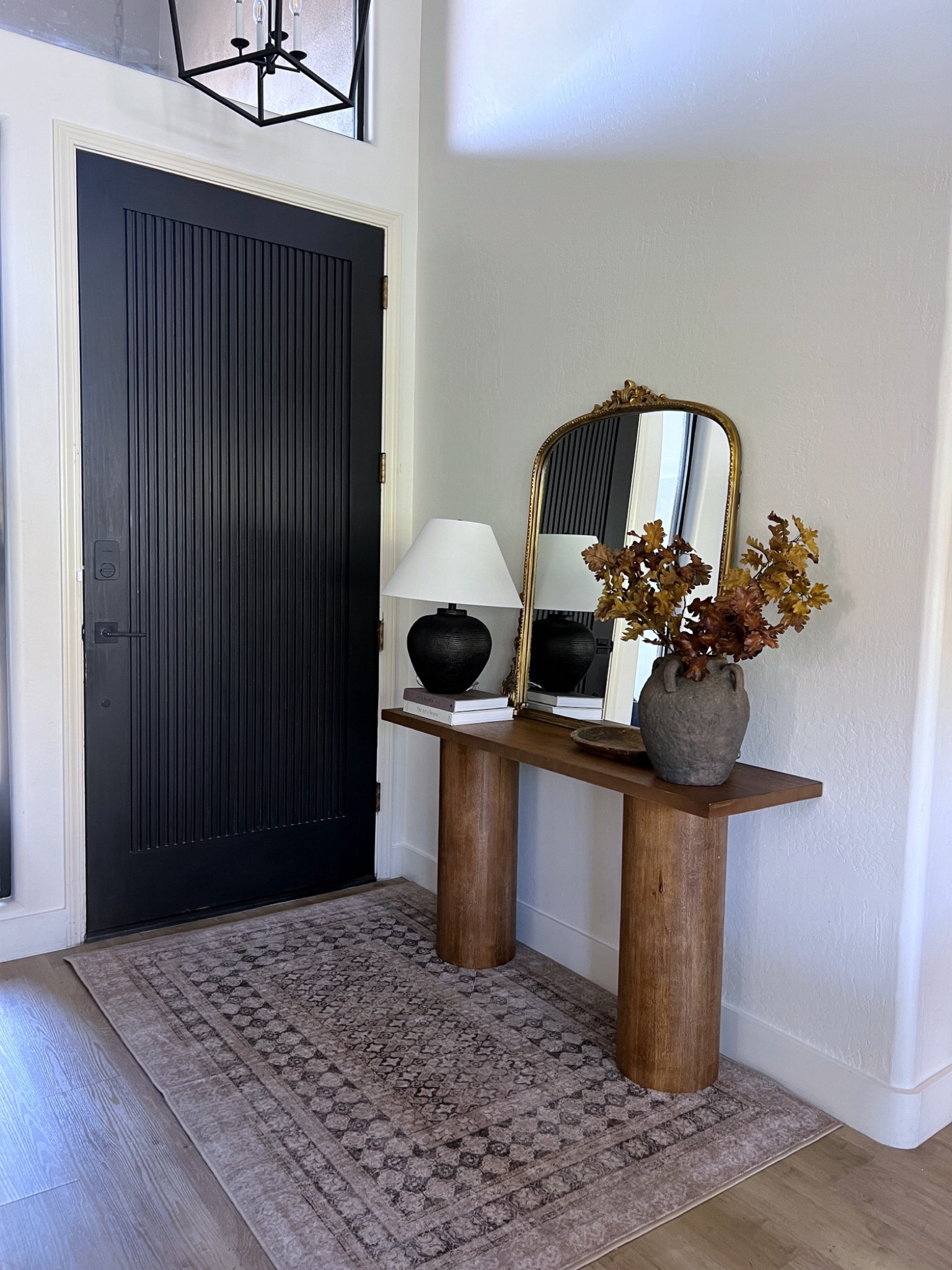  Console table, lamp and vase on sale! 

#LTKFindsUnder100 #LTKHome