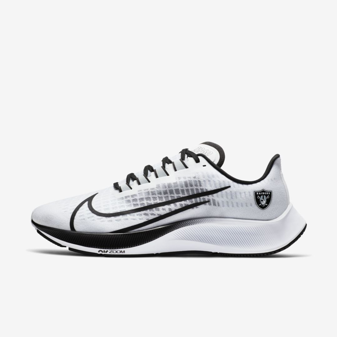 Nike Air Zoom Pegasus 37 (Las Vegas Raiders) Running Shoe (White) | Nike (US)