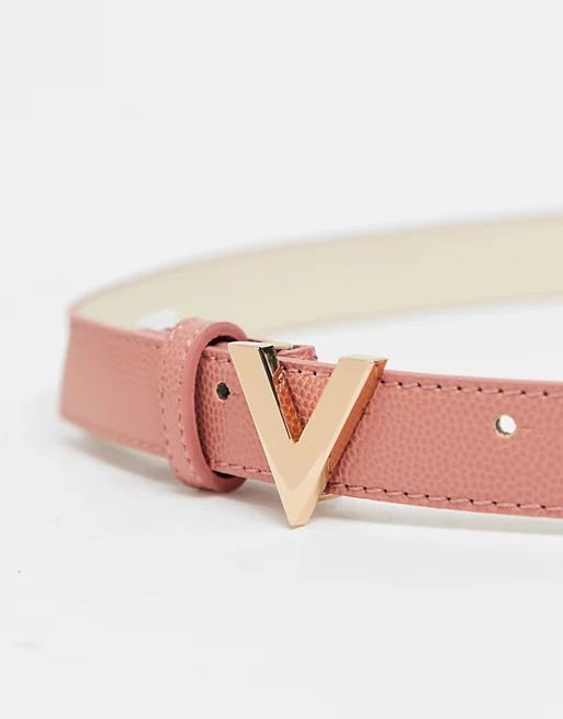 Valentino Bags – Divina – Gürtel in Rosa mit silberfarbener Schnalle in V-Design | ASOS | ASOS (Global)