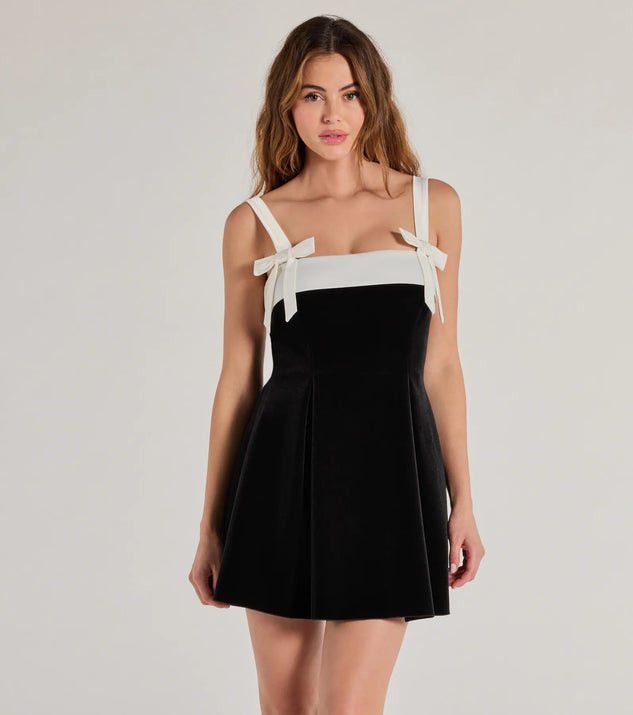Marilyn Bow Strap Velvet Skater Dress | Windsor Stores