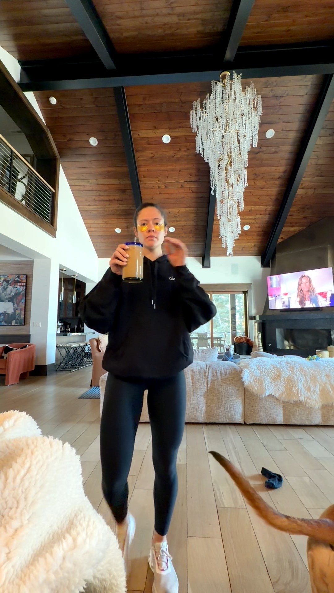 Happy Monday! Casual outfit today, hanging at home with the dogs!

#LTKootd #LTKfitnessgoals #LTKdayinmylife