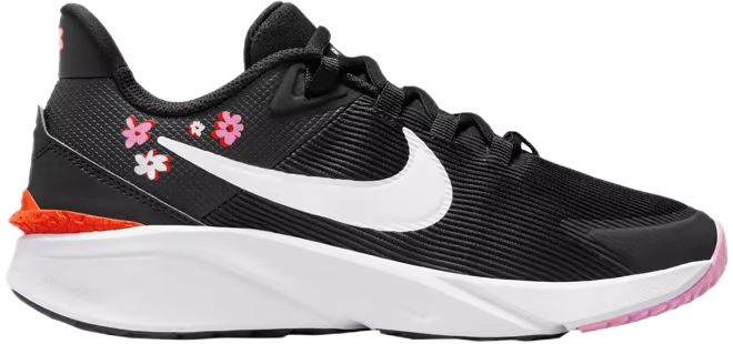 Nike Kids' Grade School Star Runner 4 Shoes | Dick's Sporting Goods | Dick's Sporting Goods