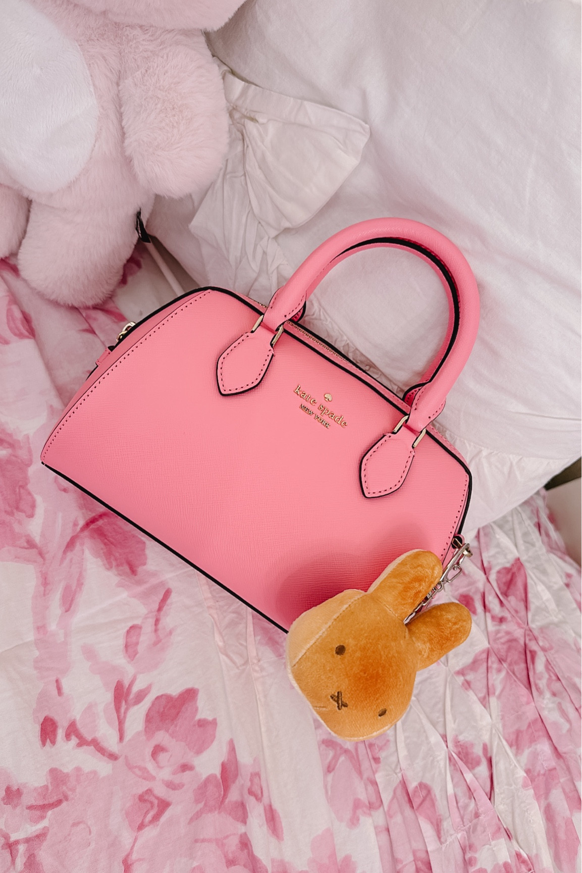 New spring bag 🫶 only 109 and comes in 5 colors! 

#LTKSeasonal #LTKitbag