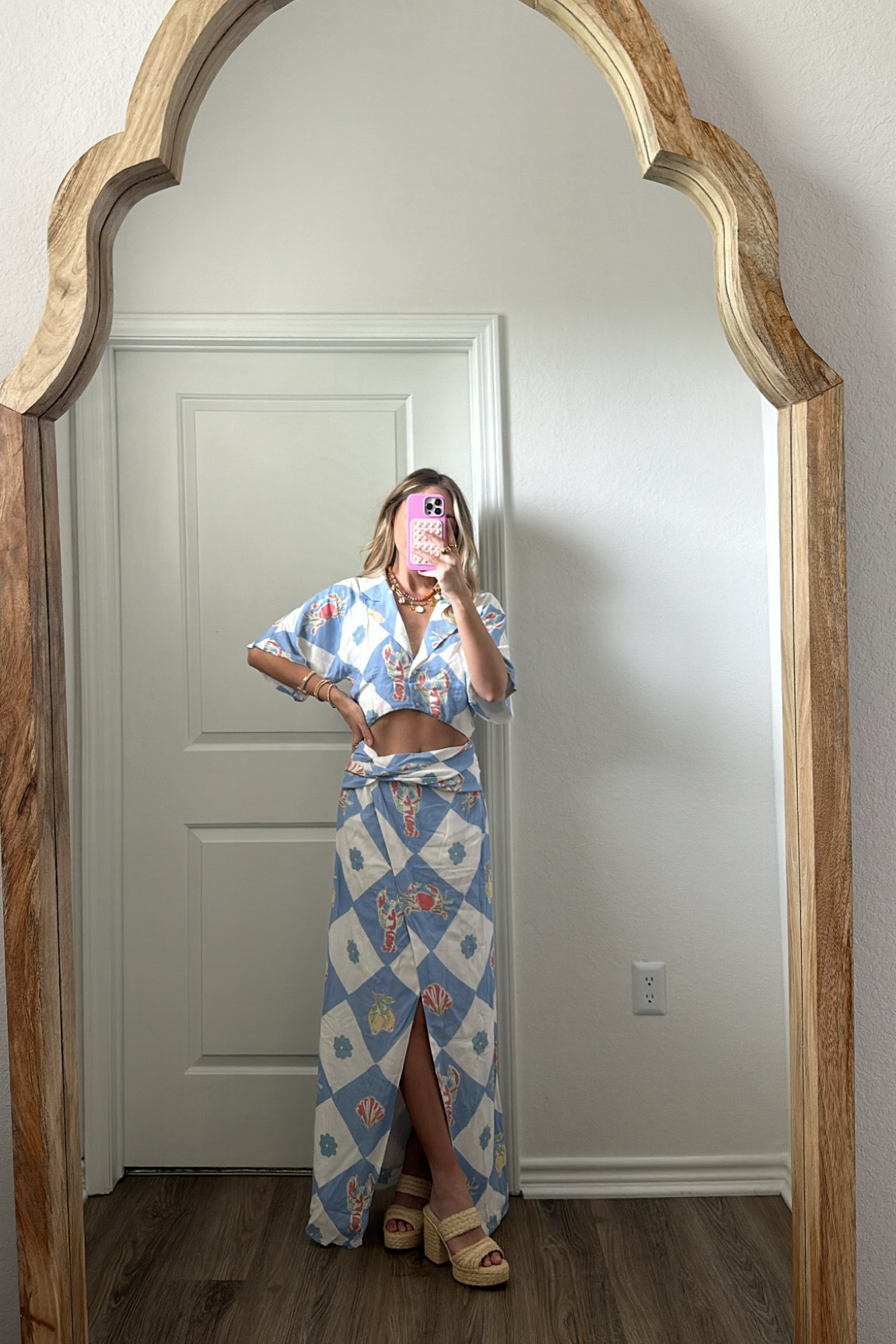 perfect dress for a coastal summer vibe 🦞🐚🤍