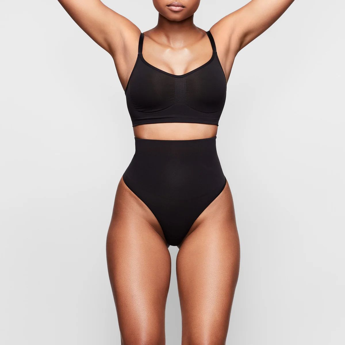 CORE CONTROL THONG | SKIMS (US)