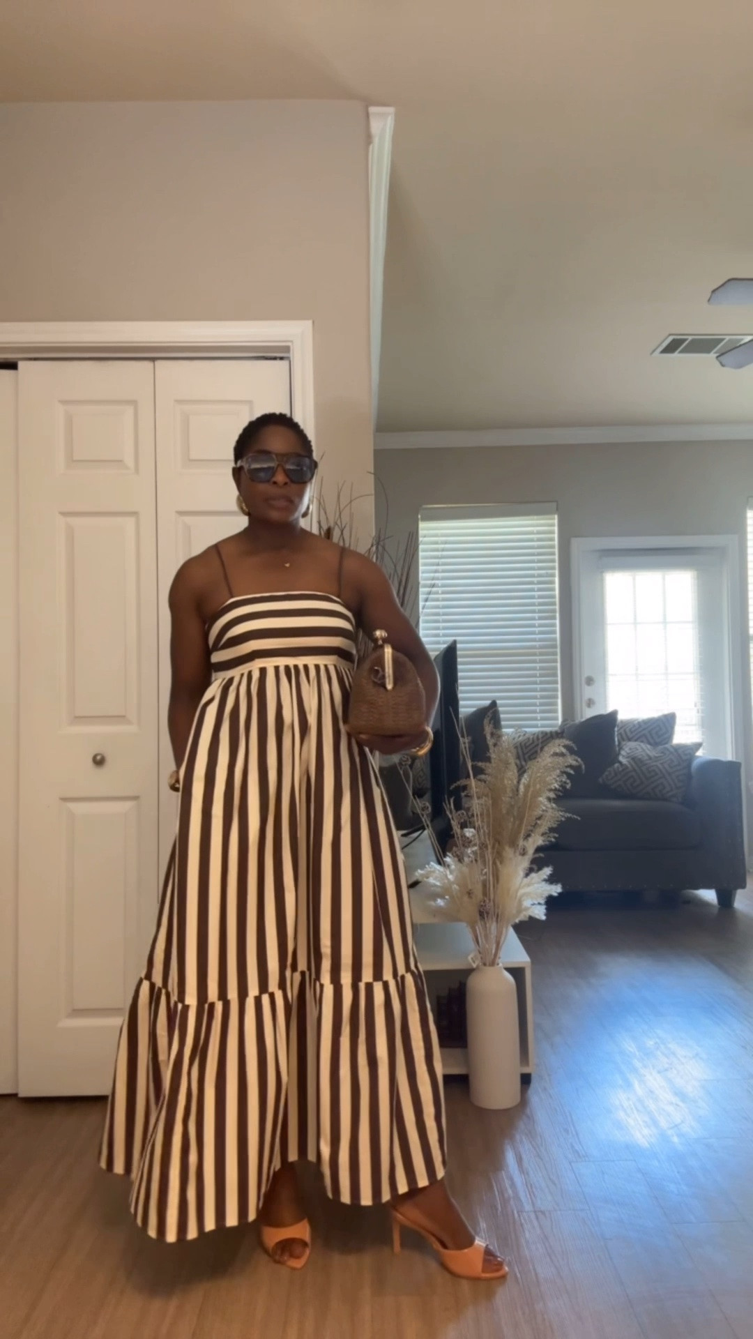 @Target Striped Maxi Dress – Fall Statement Outfit

Dresses > Maxi Dresses

Target did THAT with this maxi dress 🤎 Brown and cream stripes, fitted strapless bodice into a full tiered skirt — elevated yet effortless. Styled with gold statement jewelry, oversized glasses, and a straw tote (all Target!). Perfect fall day-to-night look. Shop the full outfit below before it sells out!

#LTKstyletip #LTKfindsunder50 #LTKSeasonal #LTKtravel #LTKunder100