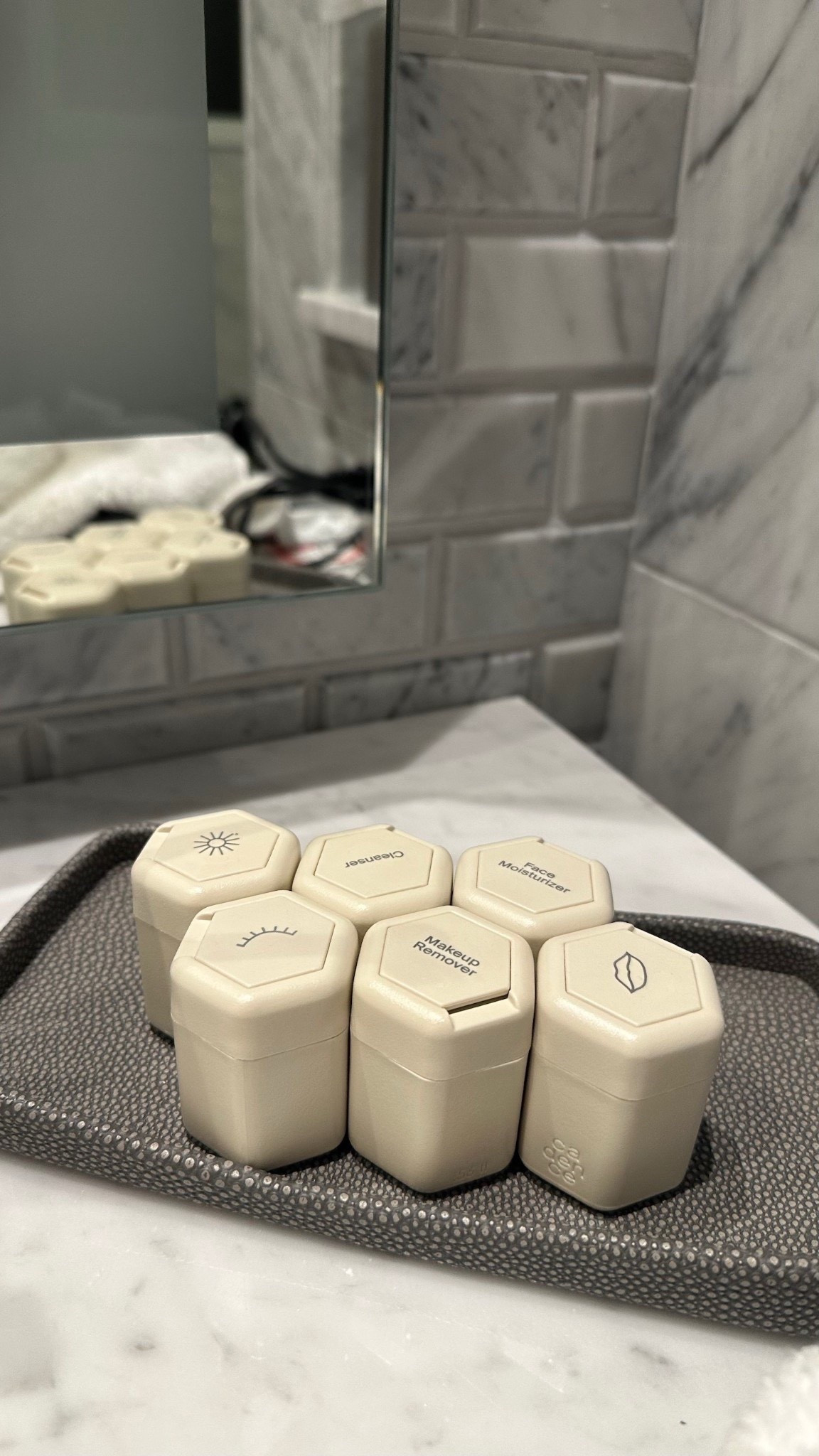 Amazon skincare travel favorites 🫧

Amazon finds 
Skincare
Travel essentials 
Travel skincare 
Cadence capsule 

#LTKBeauty #LTKTravel