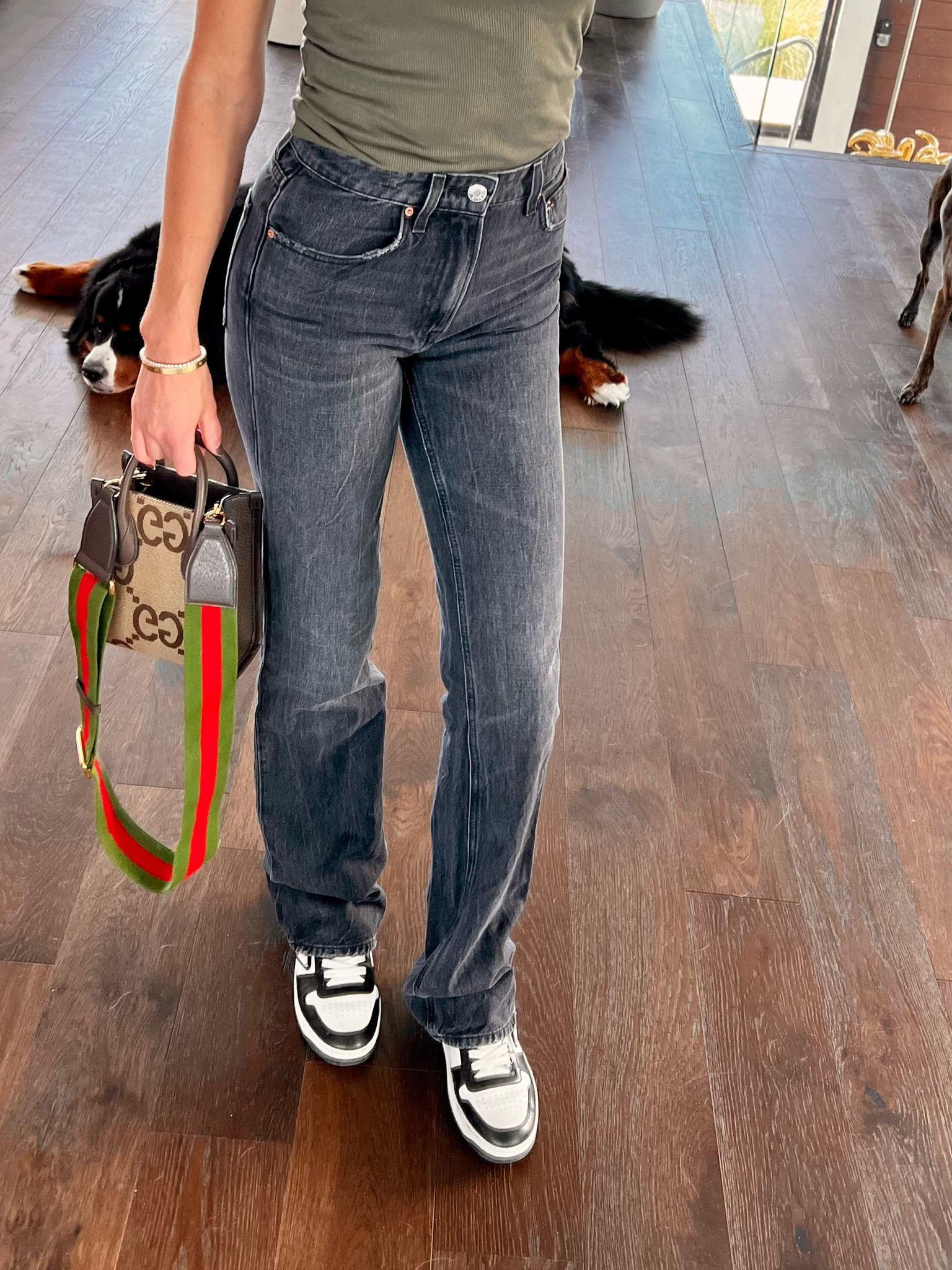 love the fit of these jeans 