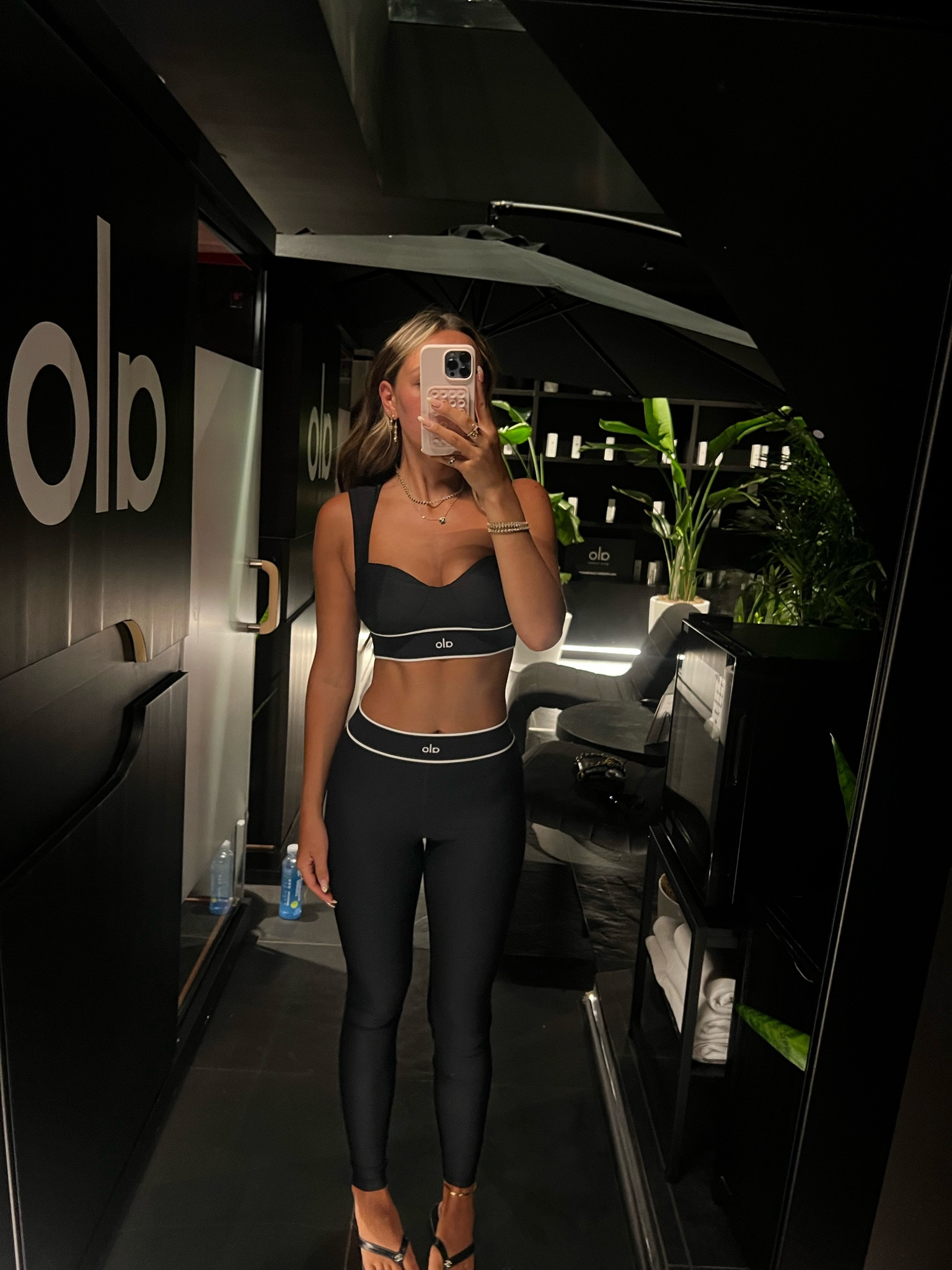 pink version of set / similar set