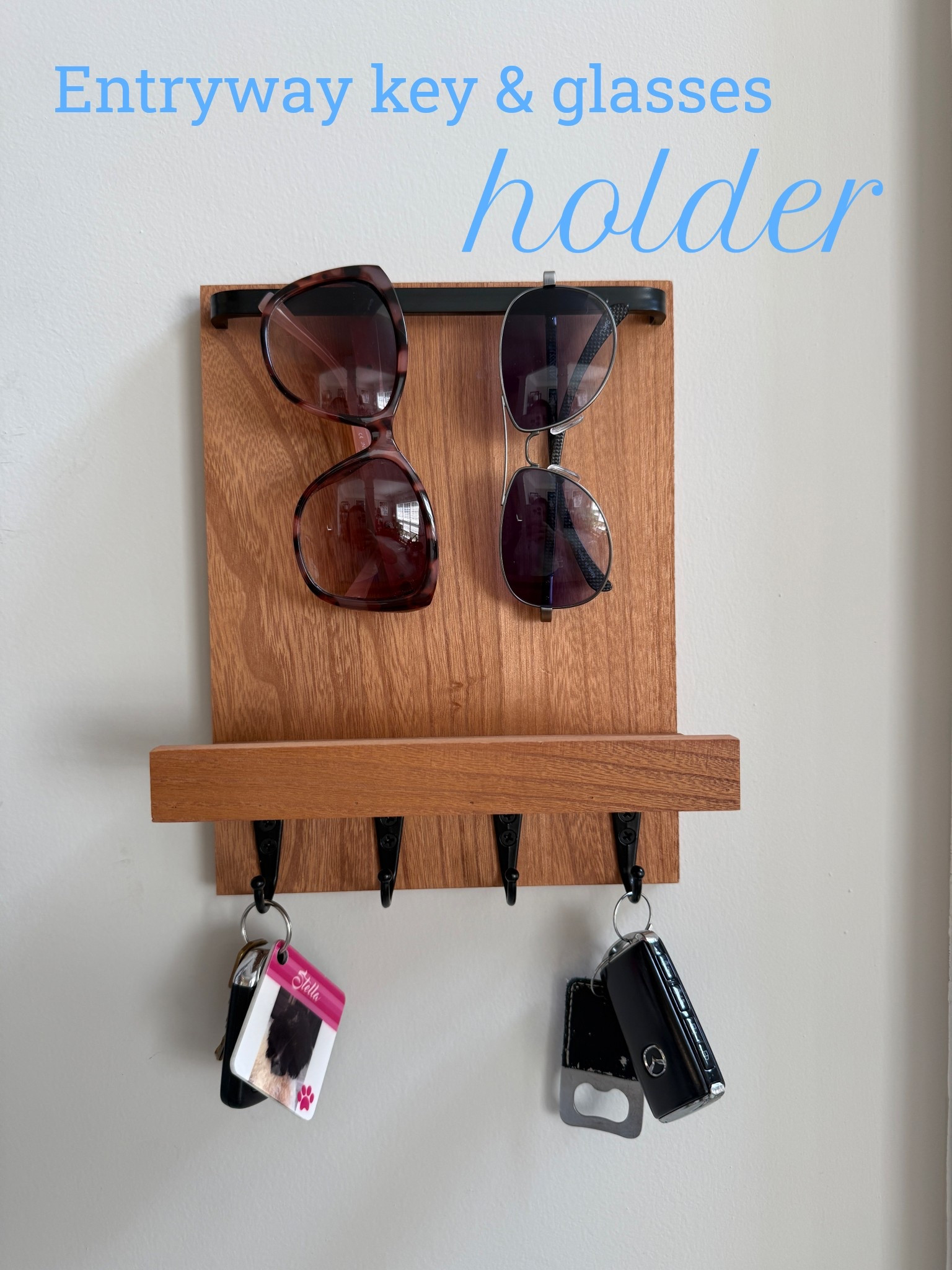 We are loving this entryway key and glasses holder for keeping things in one place!!

#LTKHome #LTKmomlife