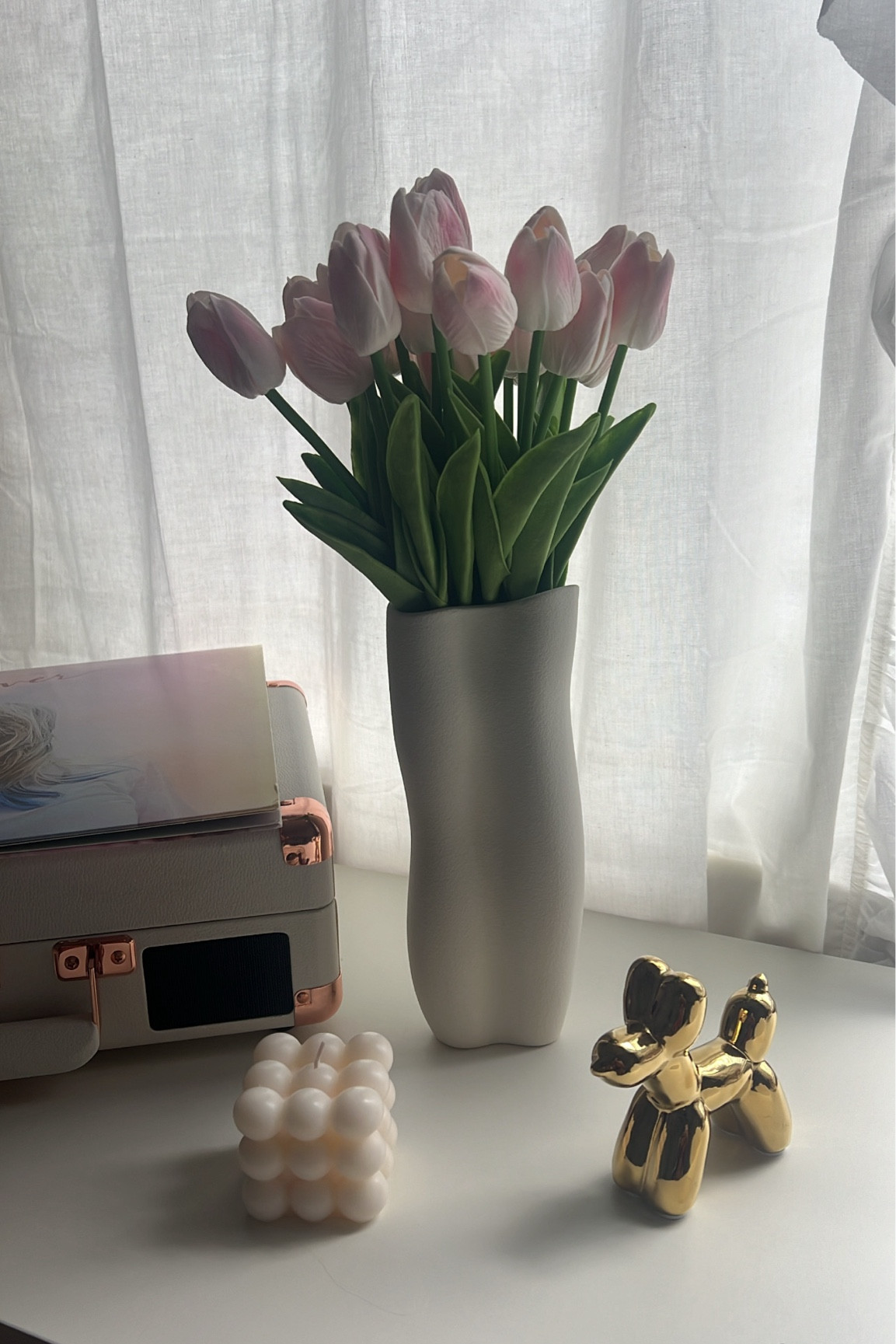 Details from Ella’s new tween room 🤍💫🌸 She looked on Amazon and sent me some decor she found and I’m honestly amazed at the quality & style! I also found the most gorgeous vase from H&M! 🌸 #tweenroom #girlroom #roomdecor 

#LTKStyleTip #LTKKids #LTKHome