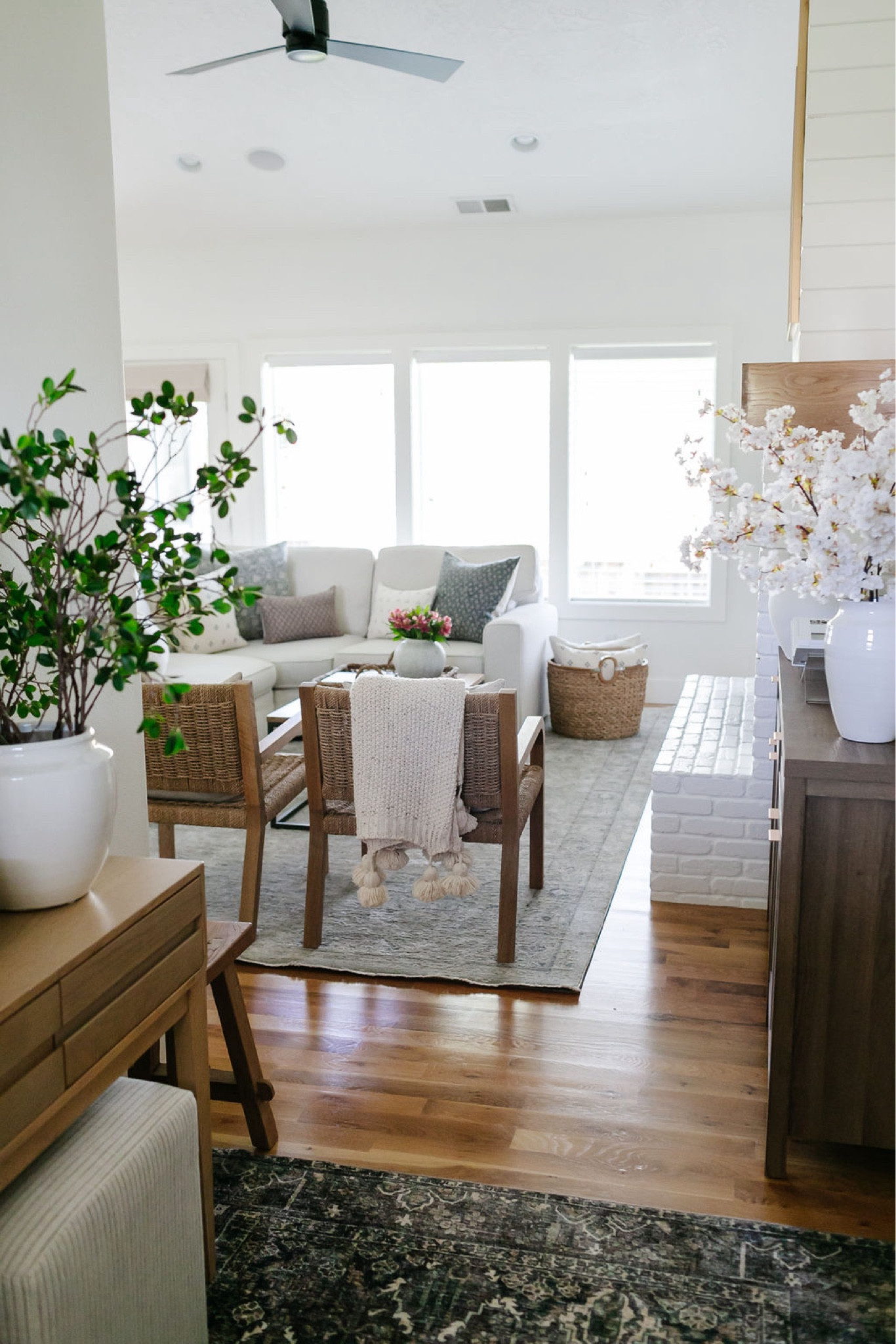 Living room decor. Neutral home. 

#LTKSeasonal #LTKFindsUnder100 #LTKHome