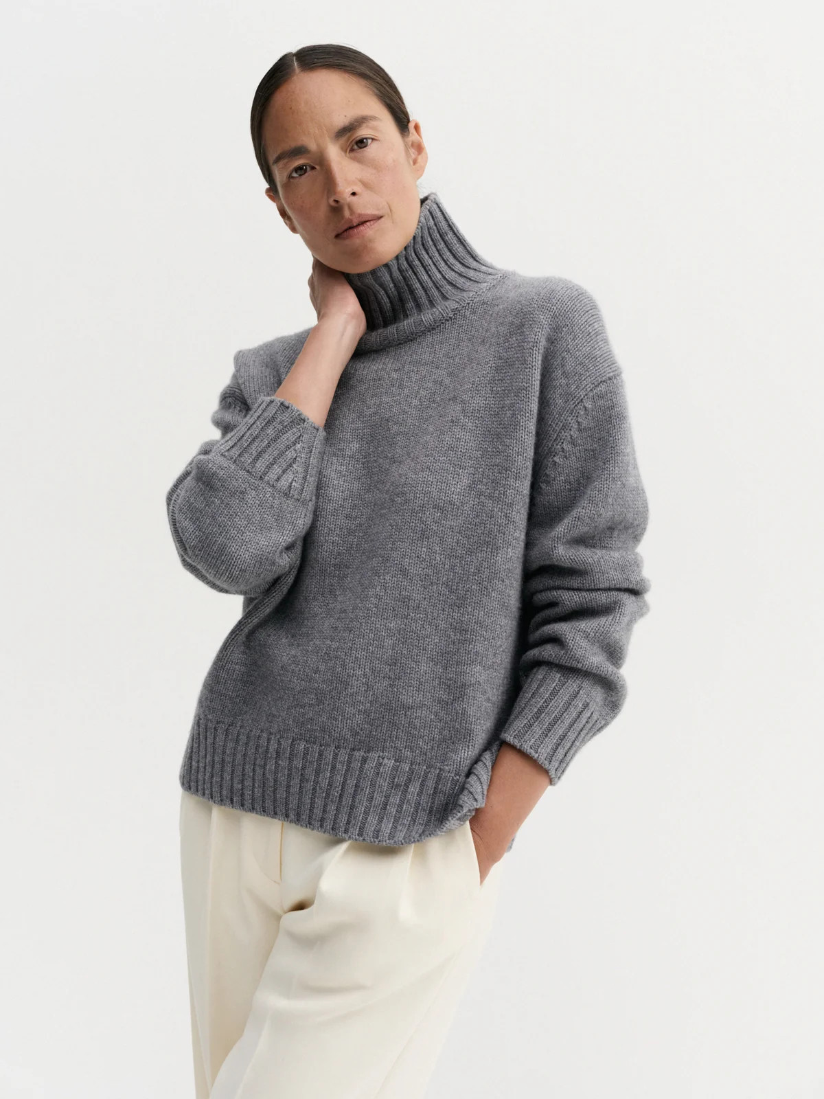Nola Turtleneck Sweater, grey | Almada Label