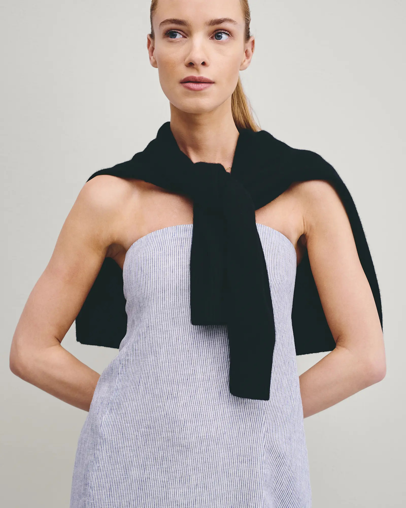 Mongolian Cashmere Oversized Crewneck Sweater in Black | Quince