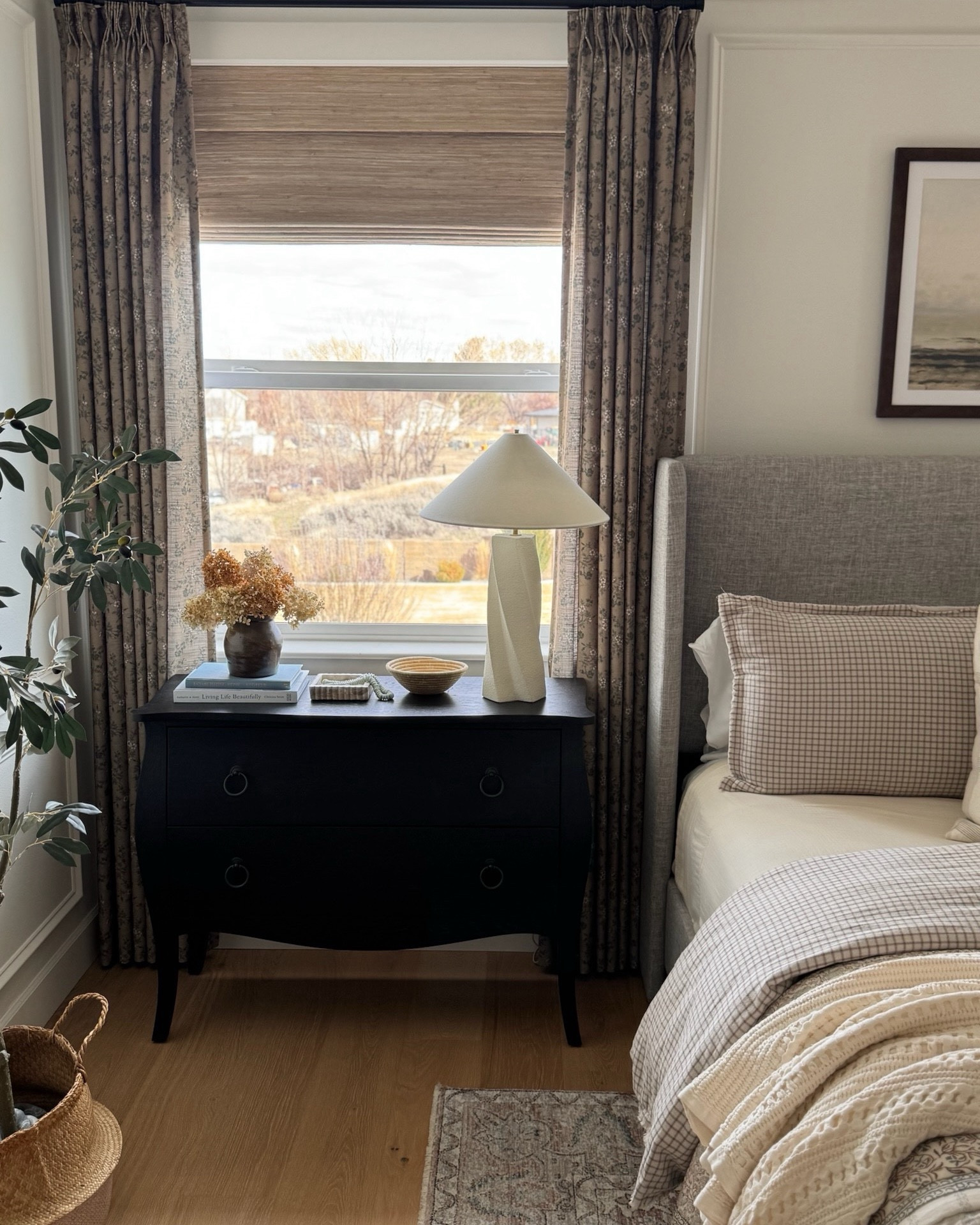 My favorite Two Pages curtains are having a huge sale in honor of the holidays!! 24% off everything Sitewide and fast delivery within 12 days! 

Primary: Sara Le Floral Ivy Brown 
Guest Room #1: Windowpane gray beige
Guest Room #2: Double windowpane Sepia #LTKStyleTip 

#LTKHome #LTKSaleAlert