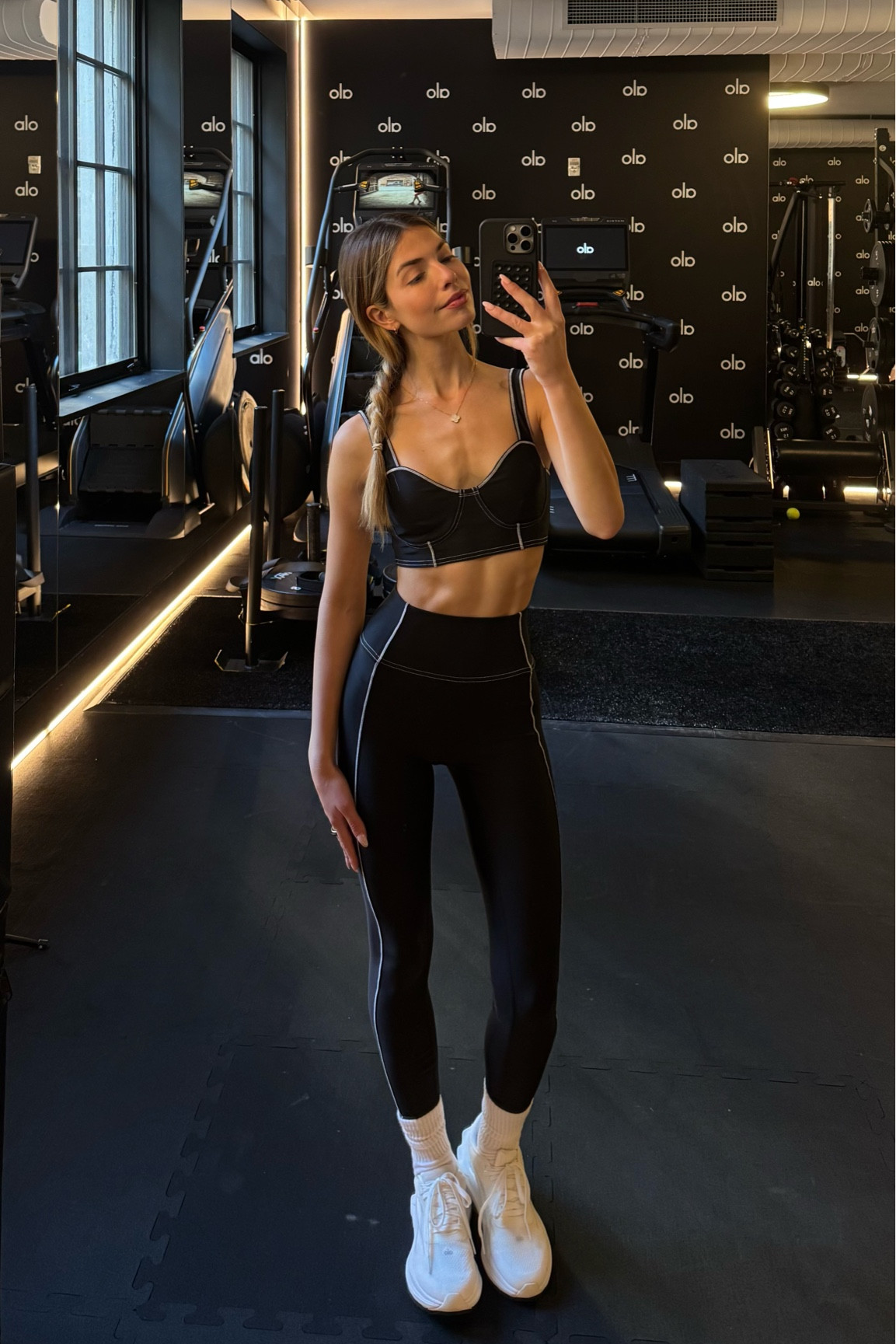 My workout look this morning! All Alo 🤍

#LTKActive #LTKSeasonal #LTKStyleTip