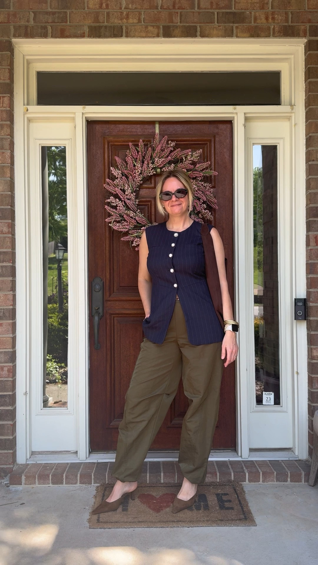 Same pants. Completely different energy. That’s the power of a versatile piece — it’s not about having more clothes, it’s about seeing what you already own differently.

Both looks are from my own closet and most pieces are still shoppable — linked everything below! 👇

#LTKdayinmylife #LTKootd #LTKOver40