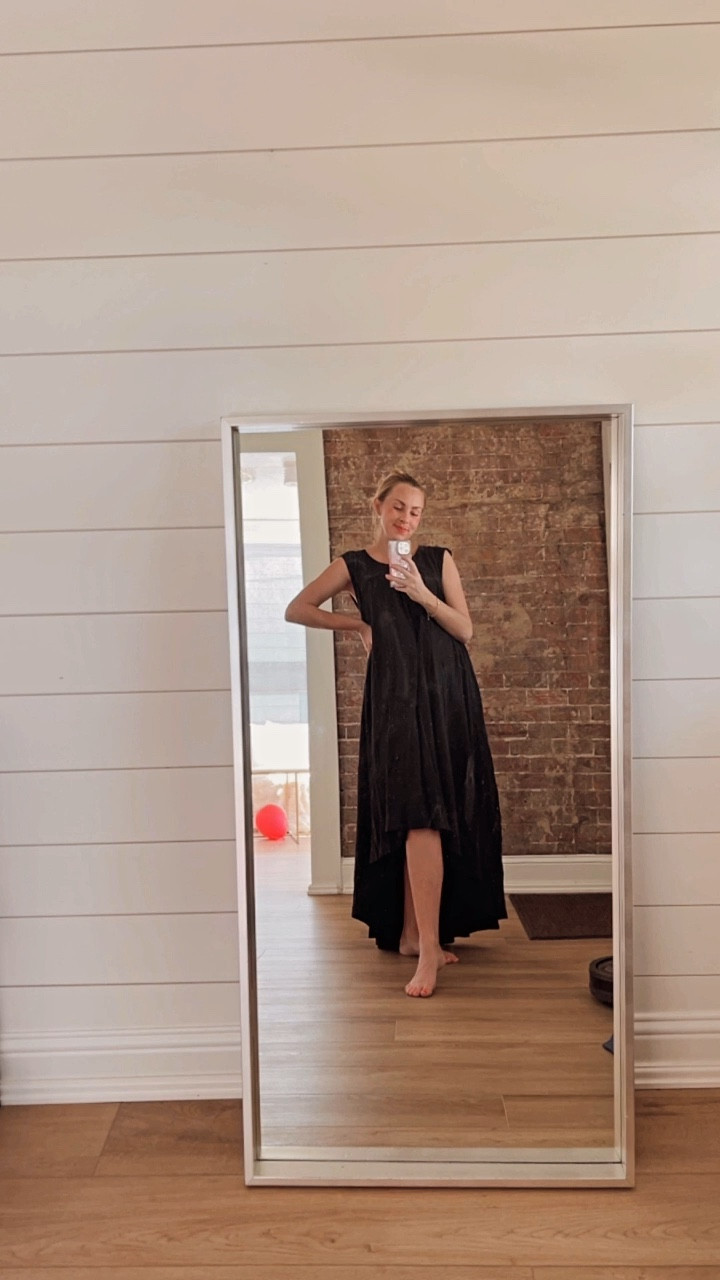 NEW FAVORITE DRESS ALERT!! It’s the Madelyn Midi Dress from Free People! Easily dressed up or down, with or without a bump! I bought it in the black and the woodrose! It’s fabulous, you need all the colors!! And a great transition piece for summer to fall! I bought a small, and I would say it runs large!

#LTKBump #LTKFindsUnder50