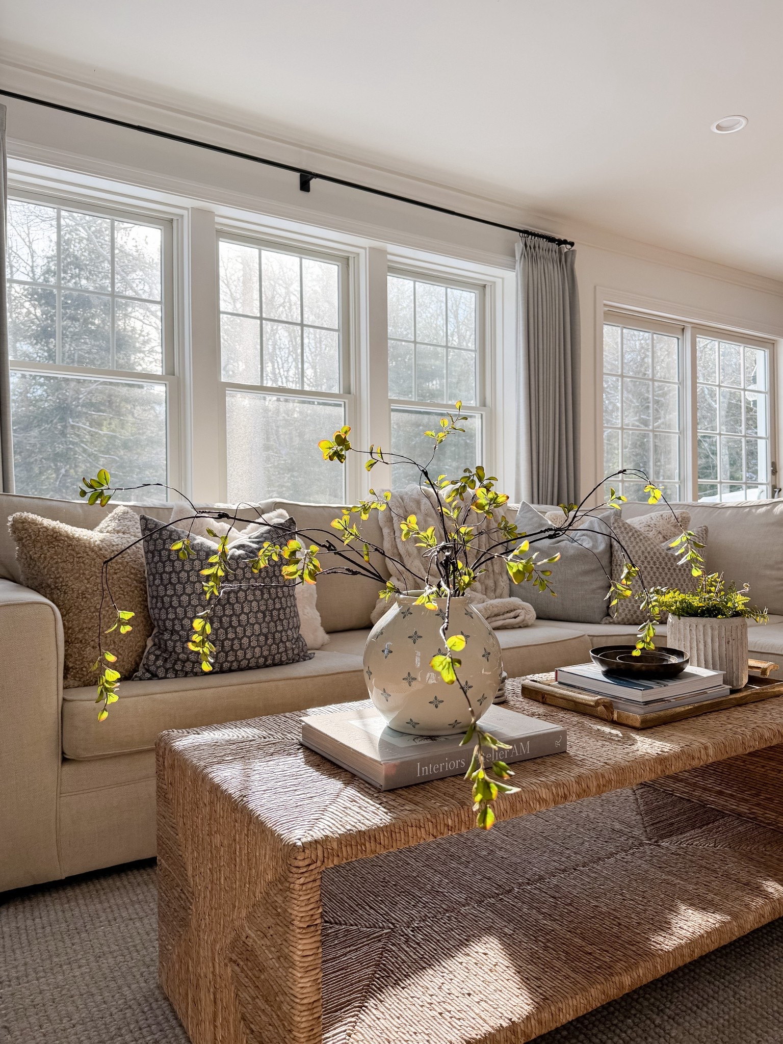 Winter living room inspiration! 

Sherri Calnan home living room favorites pottery barn living room cape cod inspired home decor coastal home finds winter decor


#LTKHome