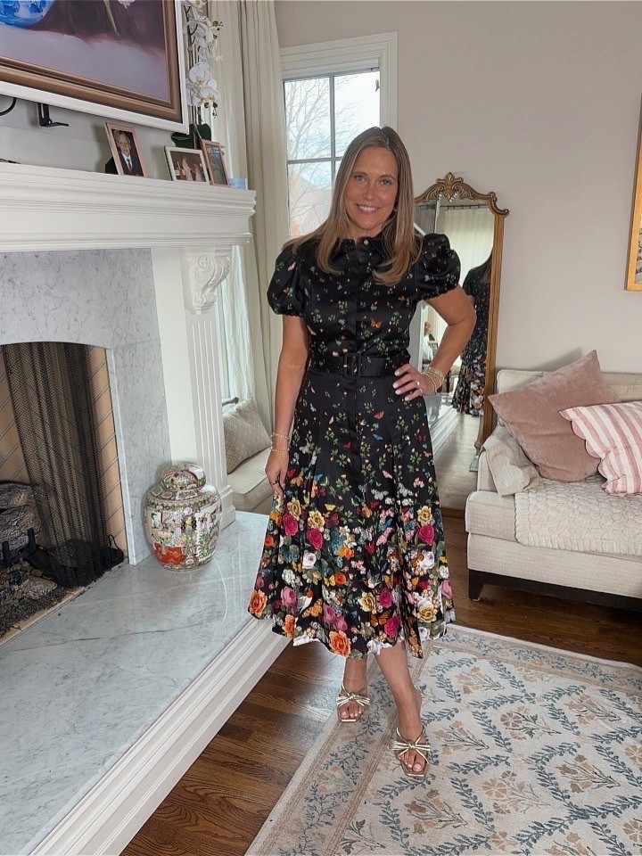 Beautiful bouquet! I love this dress and recently wore it to my son’s graduation. s

#LTKfitnessgoals