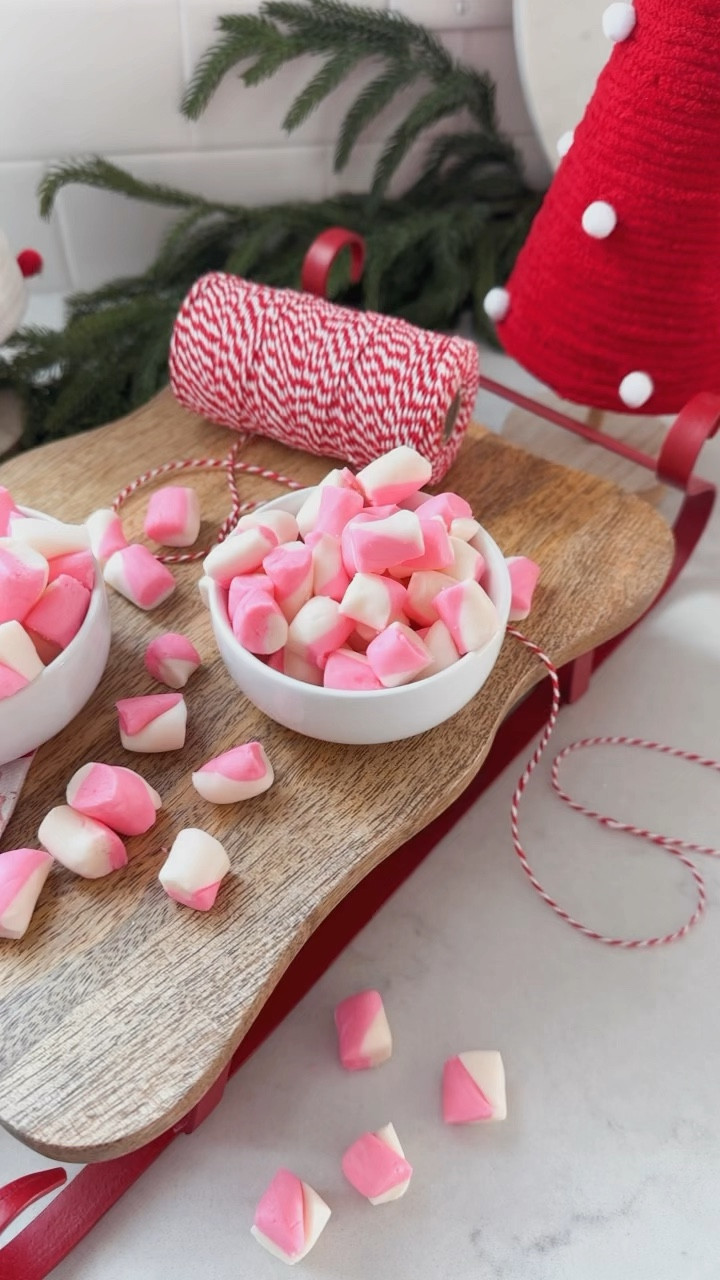 I absolutely love this Christmas serving board for desserts or smaller charcuterie appetizers! 

#LTKHoliday #LTKHome #LTKSeasonal