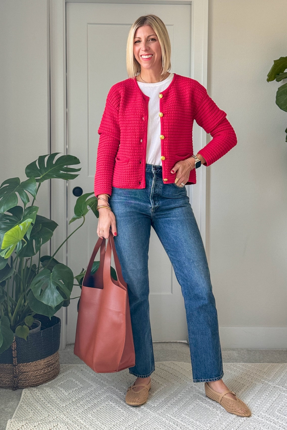 Easy elevated outfit for everyday with fall with dark wash, straight leg, jeans, a basic tea, knit cardigan, ballet flats. Wearing my true size in these jeans.

#LTKStyleTip #LTKOver40 #LTKMidsize