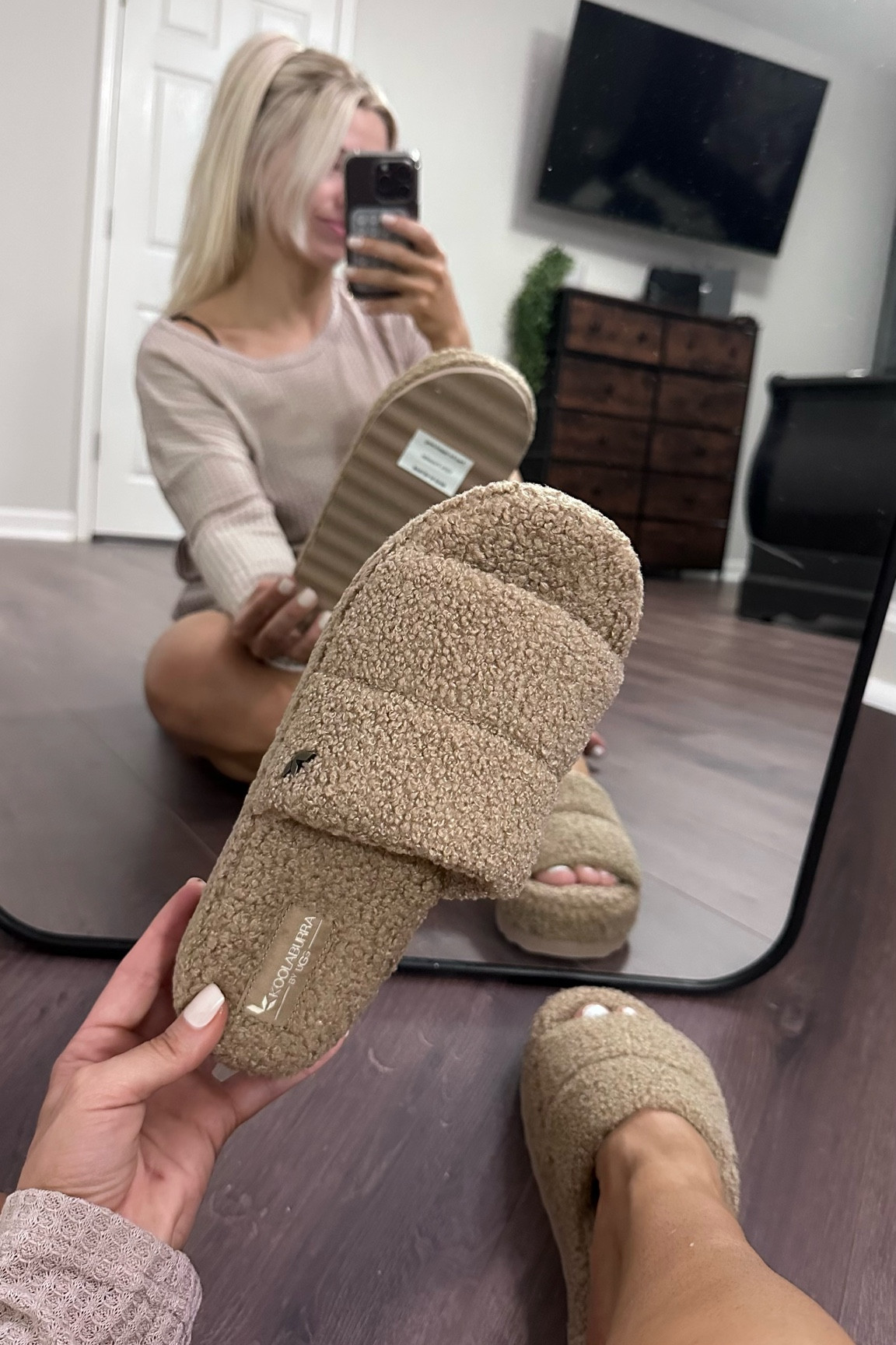 Comfy 🫶🏻🤎

#LTKstyletip #LTKFind