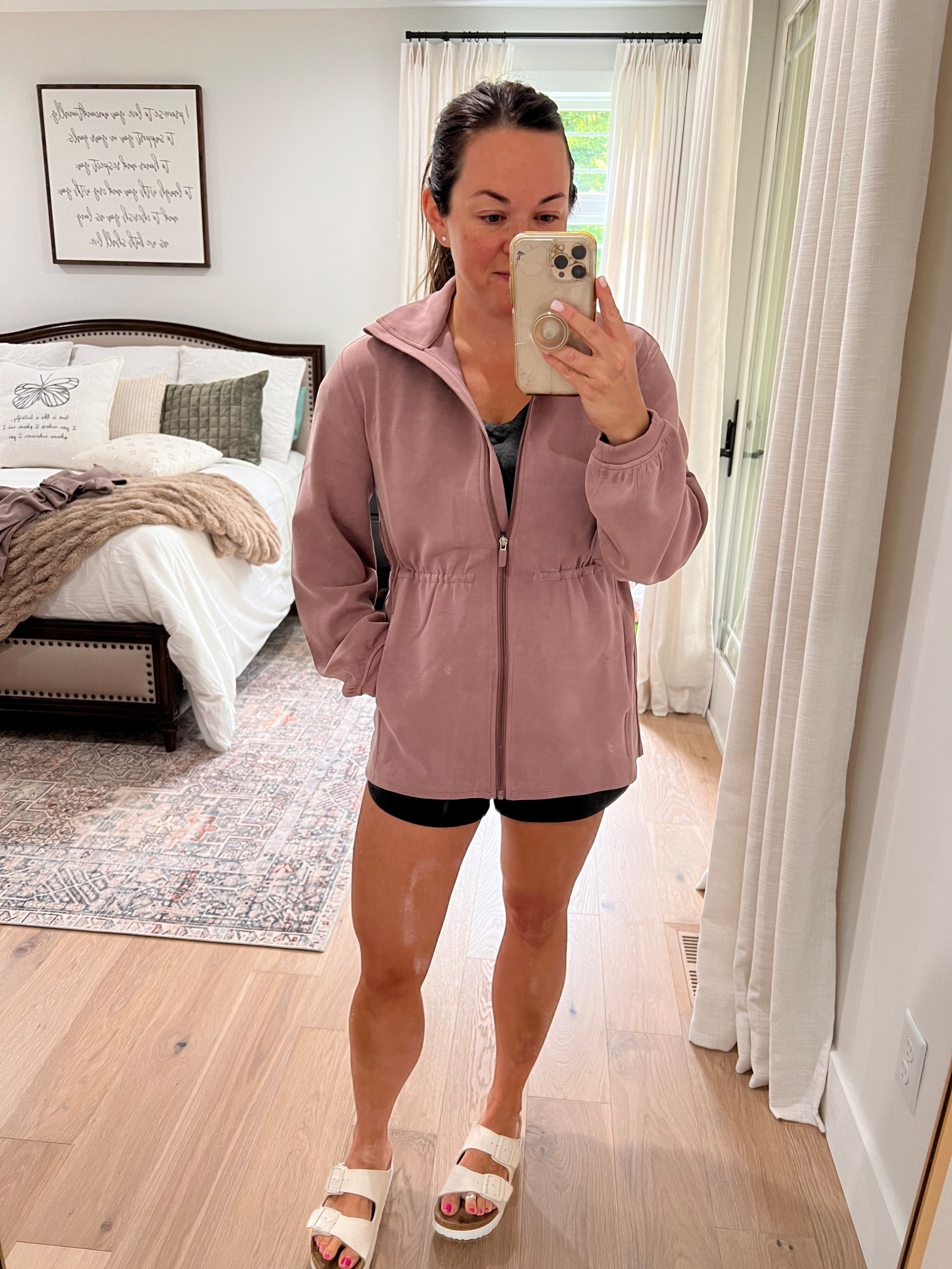 I love this Lululemon softstreme jacket with pockets. It’s great for running around town or in and out of the gym. And it’s on sale. 

#LTKFindsUnder100 #LTKActive #LTKWorkwear